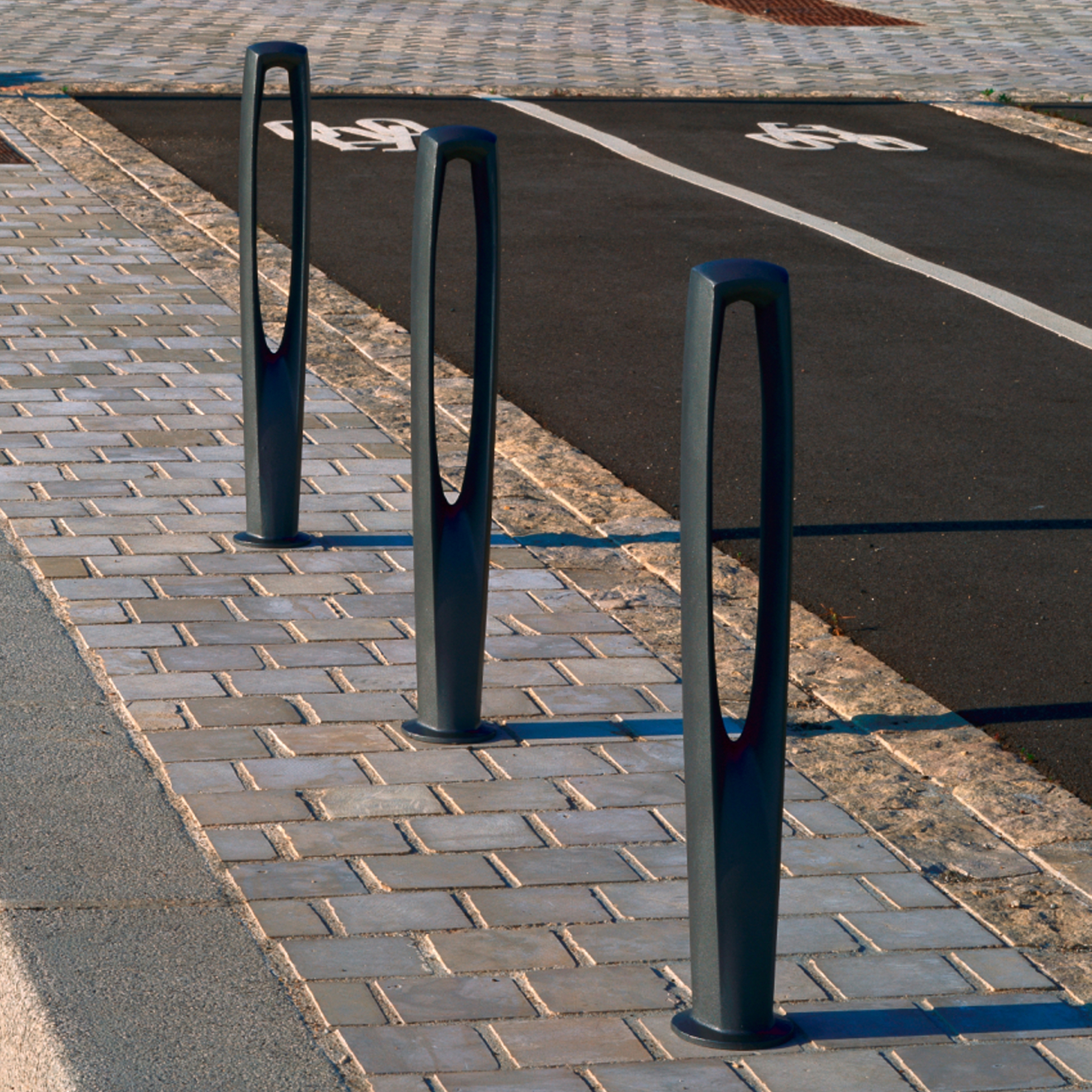 Display product Nastra bollard from manufacturer Concept Urbain