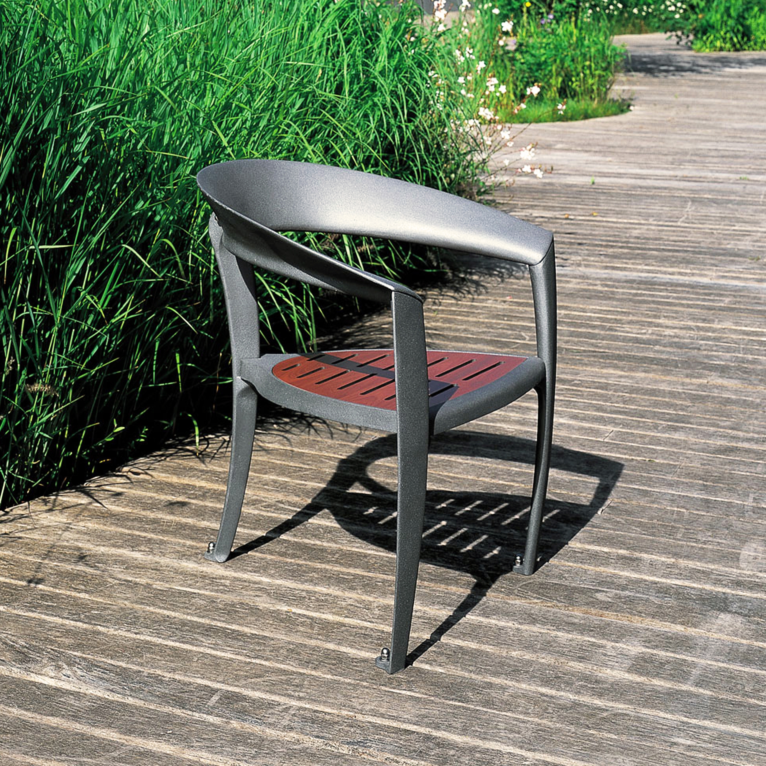 Afficher le produit Nastra fauteuil bois du fabricant Concept Urbain