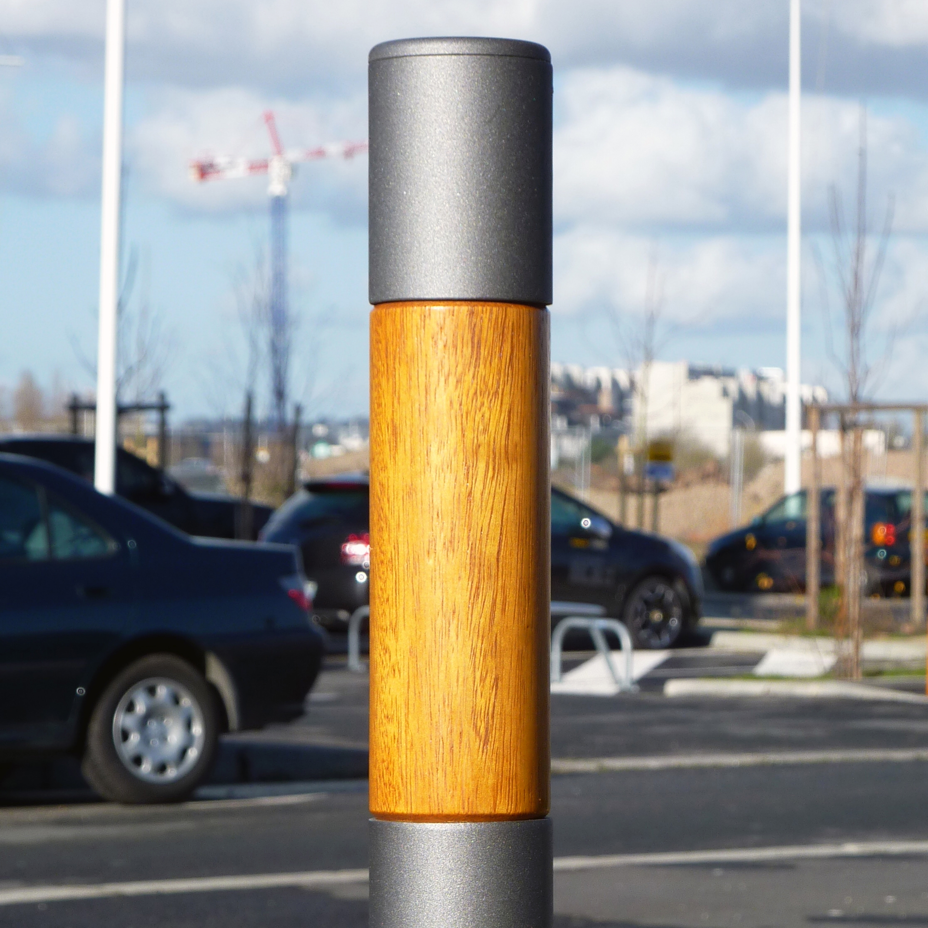 Display product Soha post from manufacturer Concept Urbain