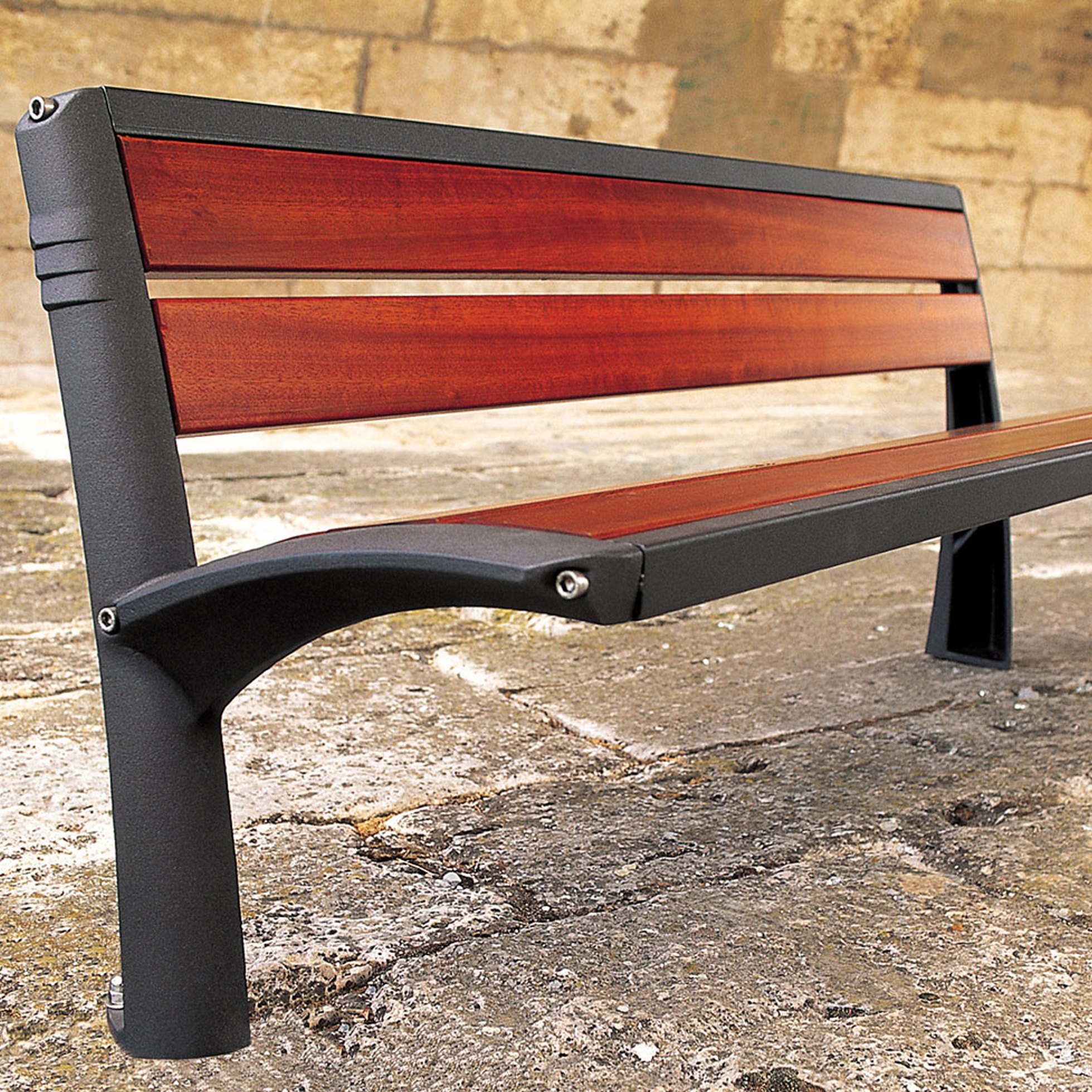 Display product Vesta wooden bench from manufacturer Concept Urbain