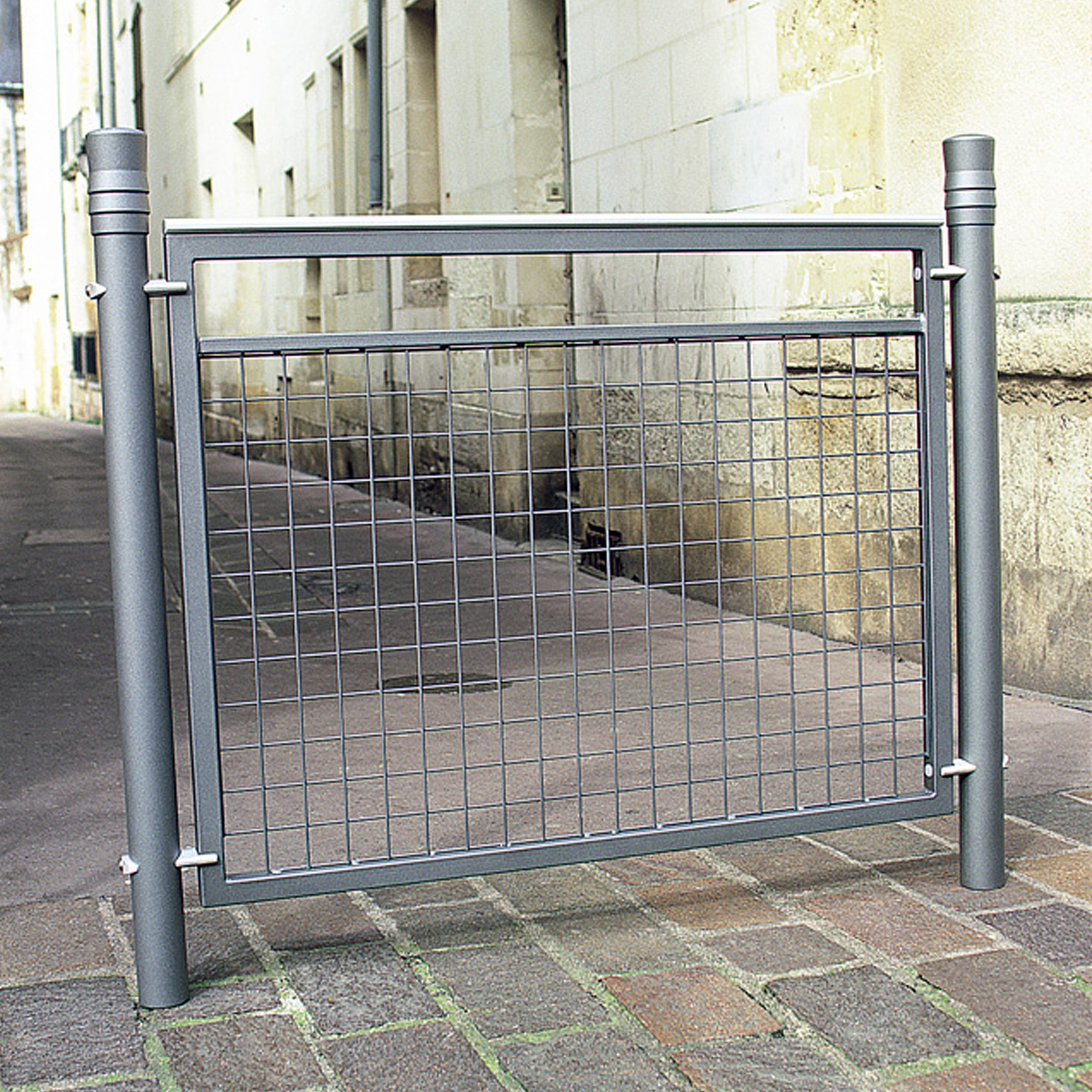 Display product Vesta barrier V3 trellised from manufacturer Concept Urbain