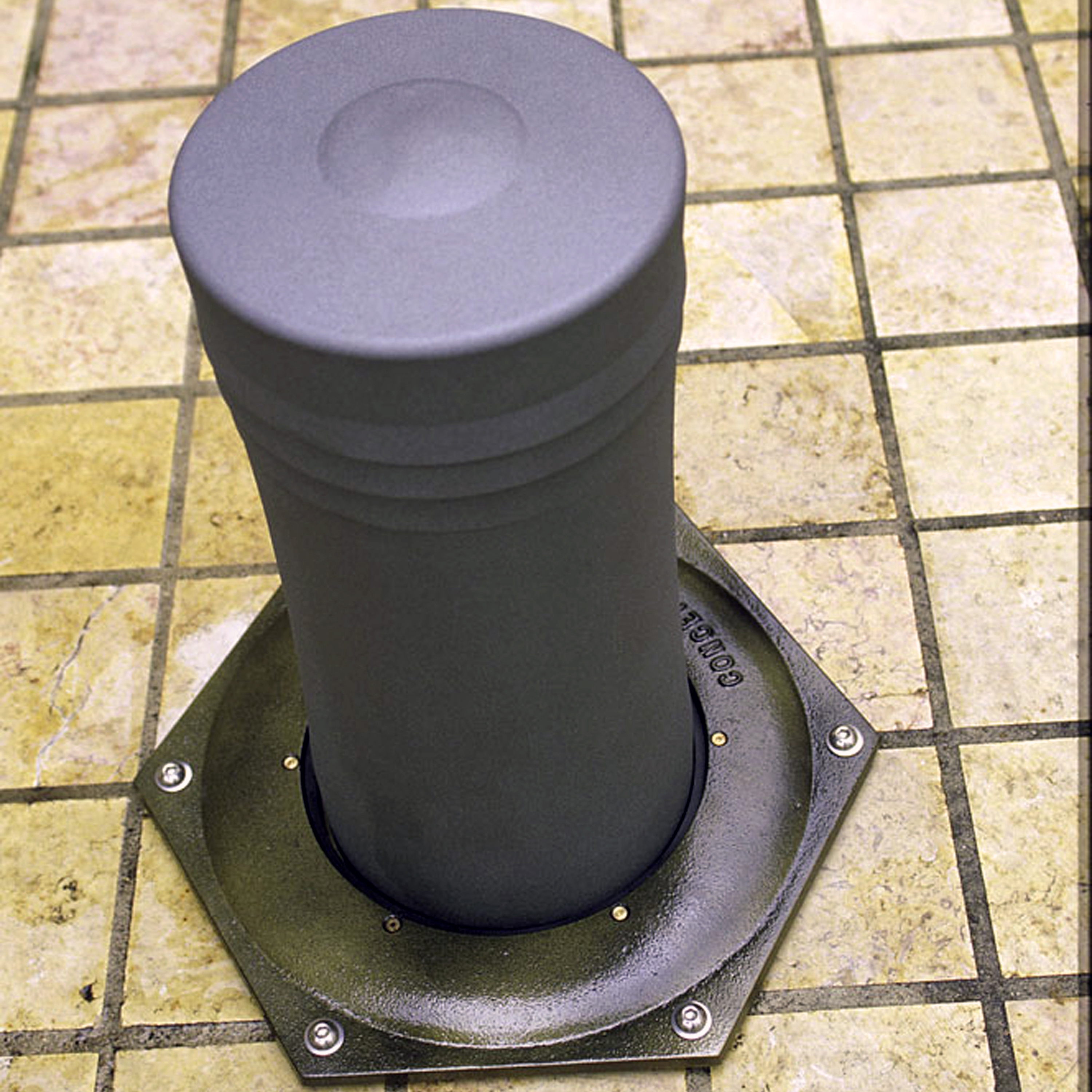 Display product Vesta bollard T50 retractable from manufacturer Concept Urbain