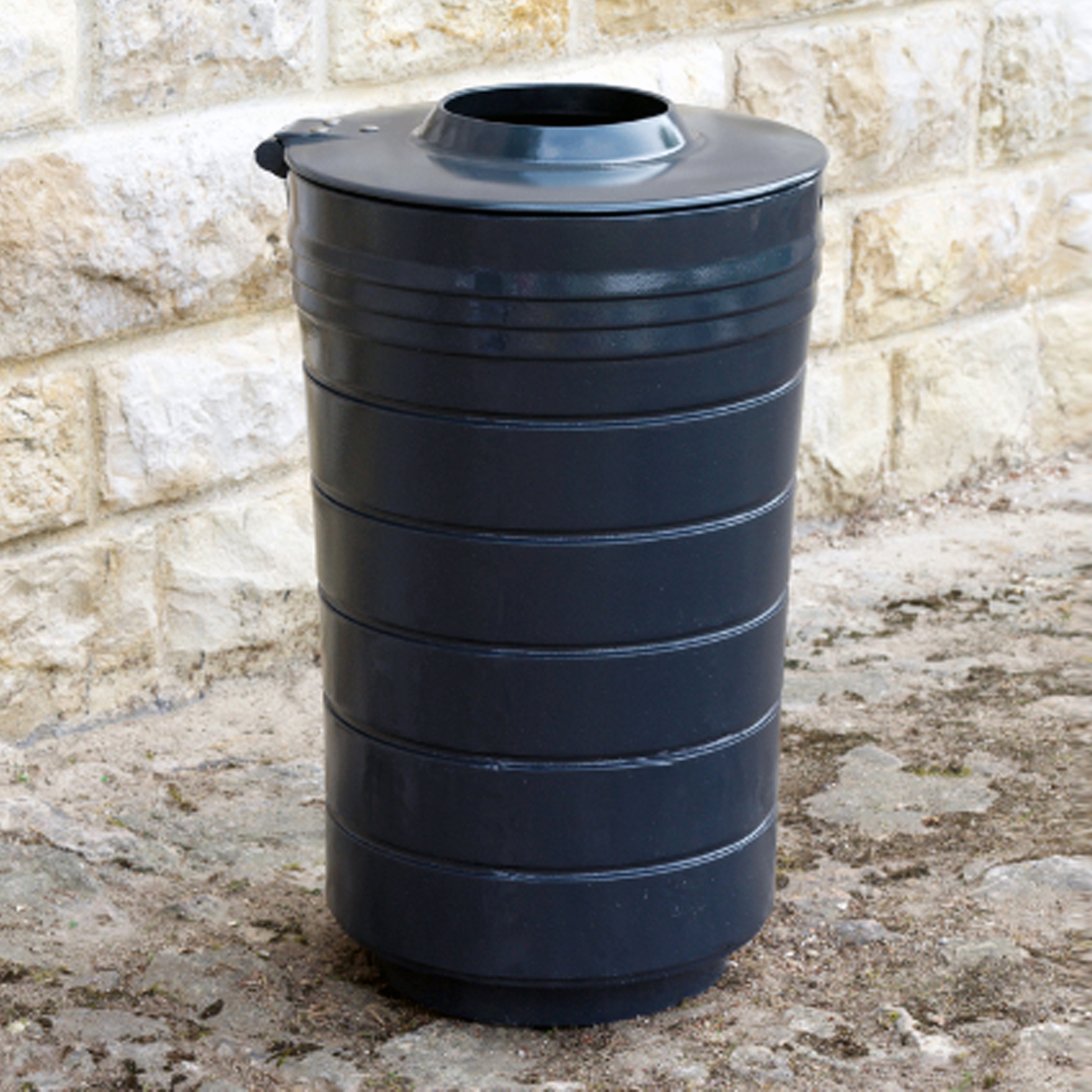 Display product Vesta litter bin from manufacturer Concept Urbain