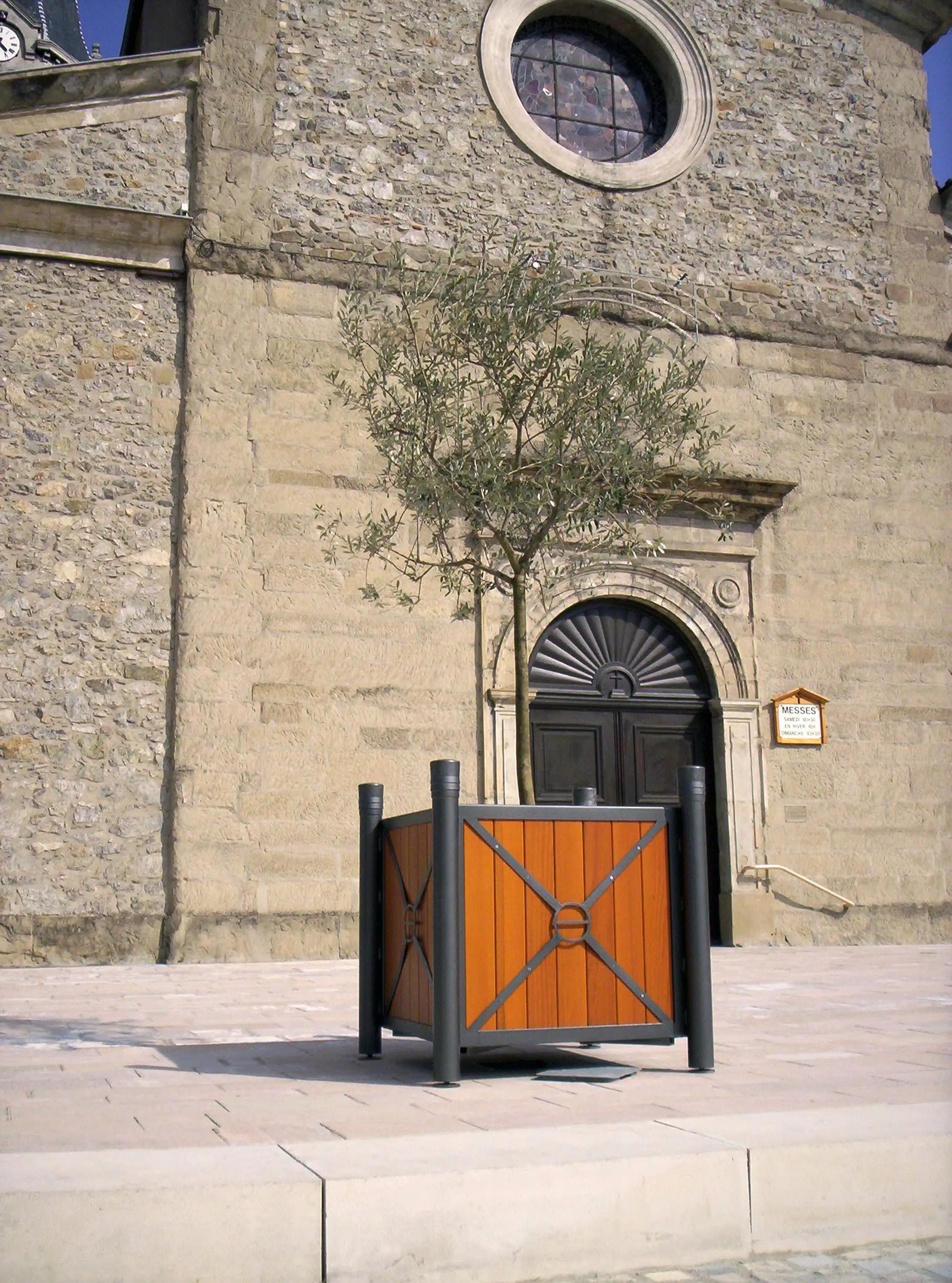 Concept Urbain - Vesta planter V1