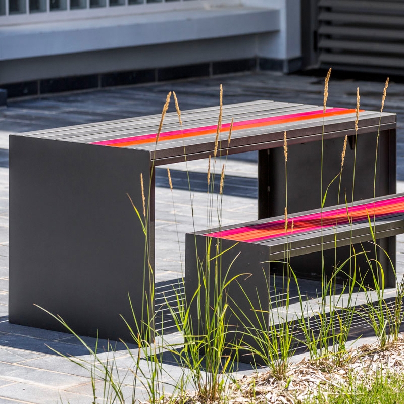 Display product Soha metal table from manufacturer Concept Urbain