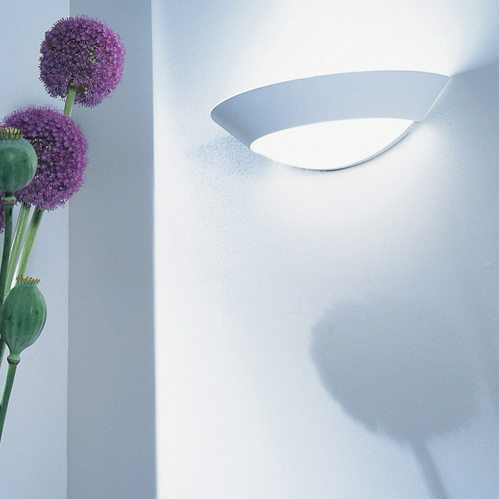 COMPACTS WALL LAMPS