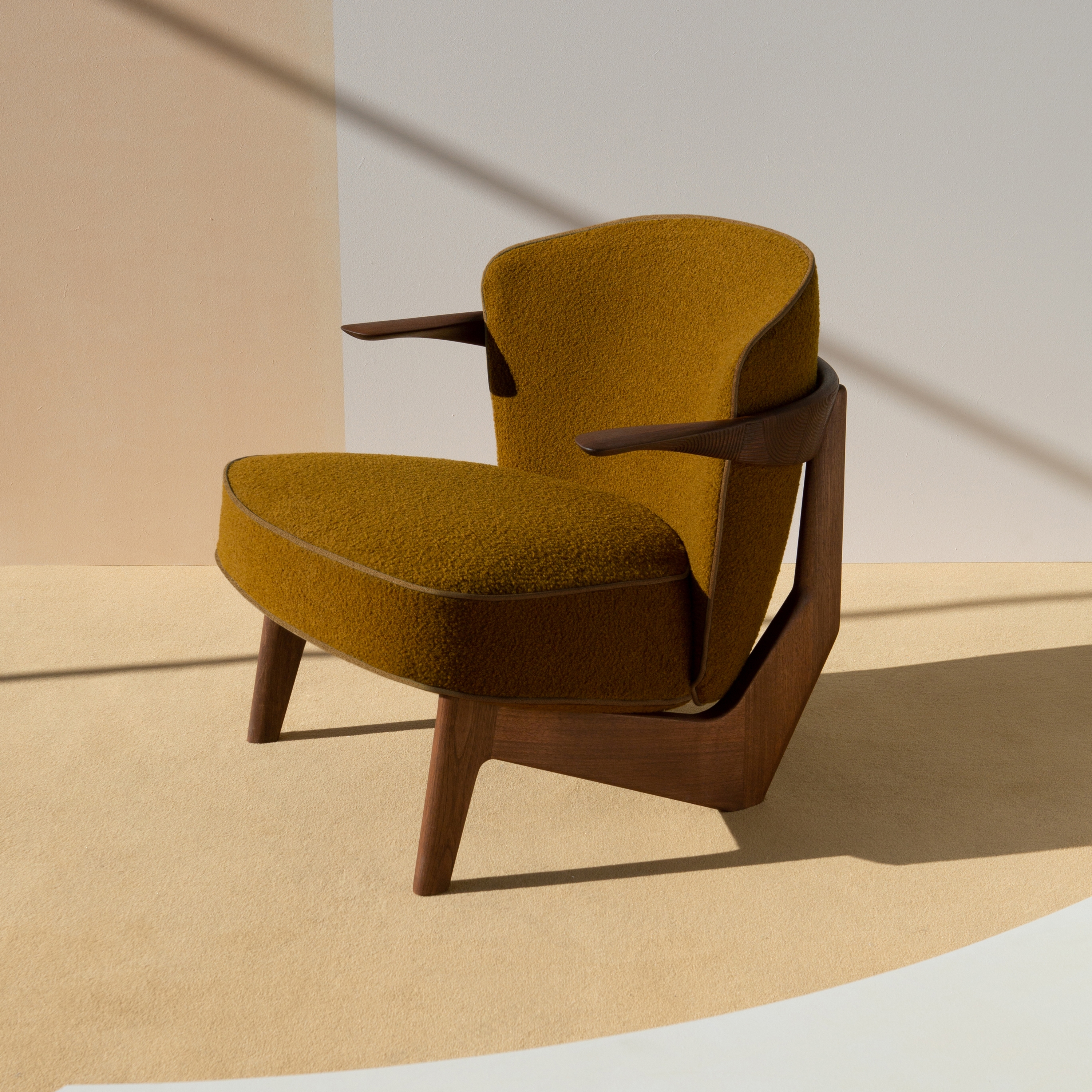 LOUNGE CHAIRS