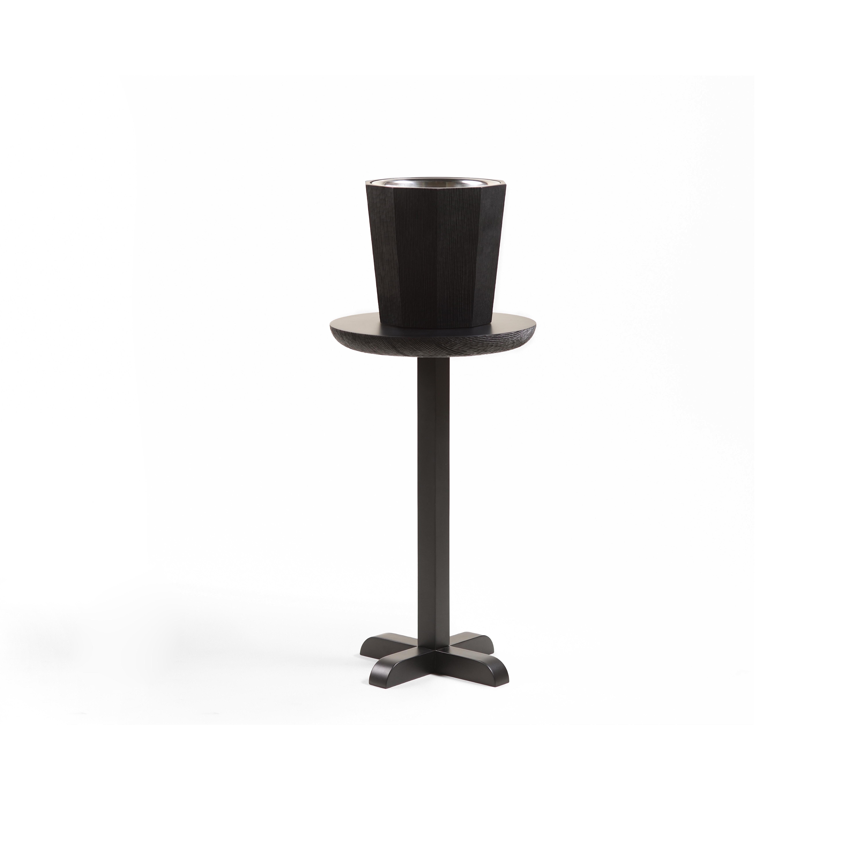 Mostrar el producto Merak ice bucket and small table del fabricante Zanat