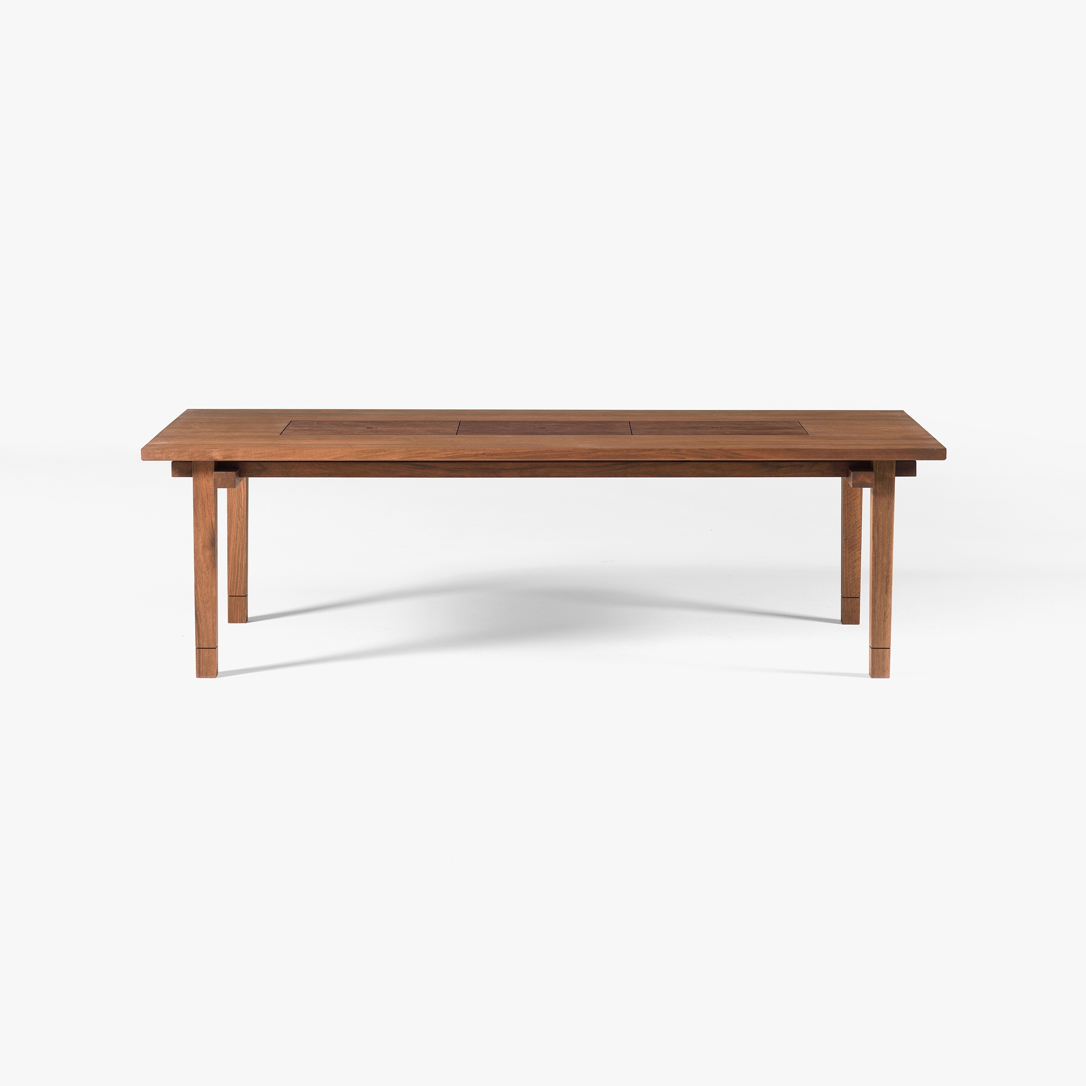 Display product Kiam Table from manufacturer Zanat