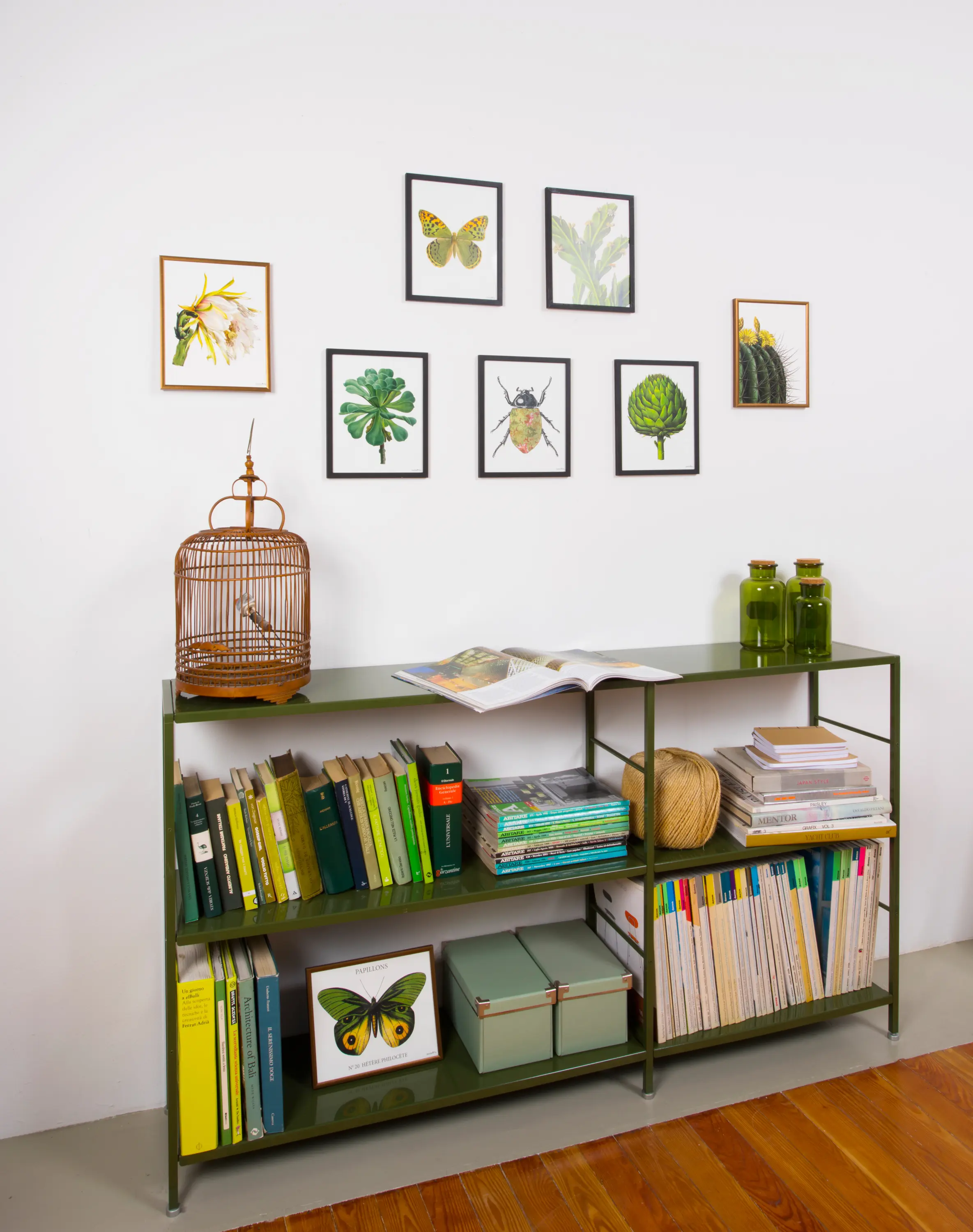 Kriptonite - K3+ Bookshelf