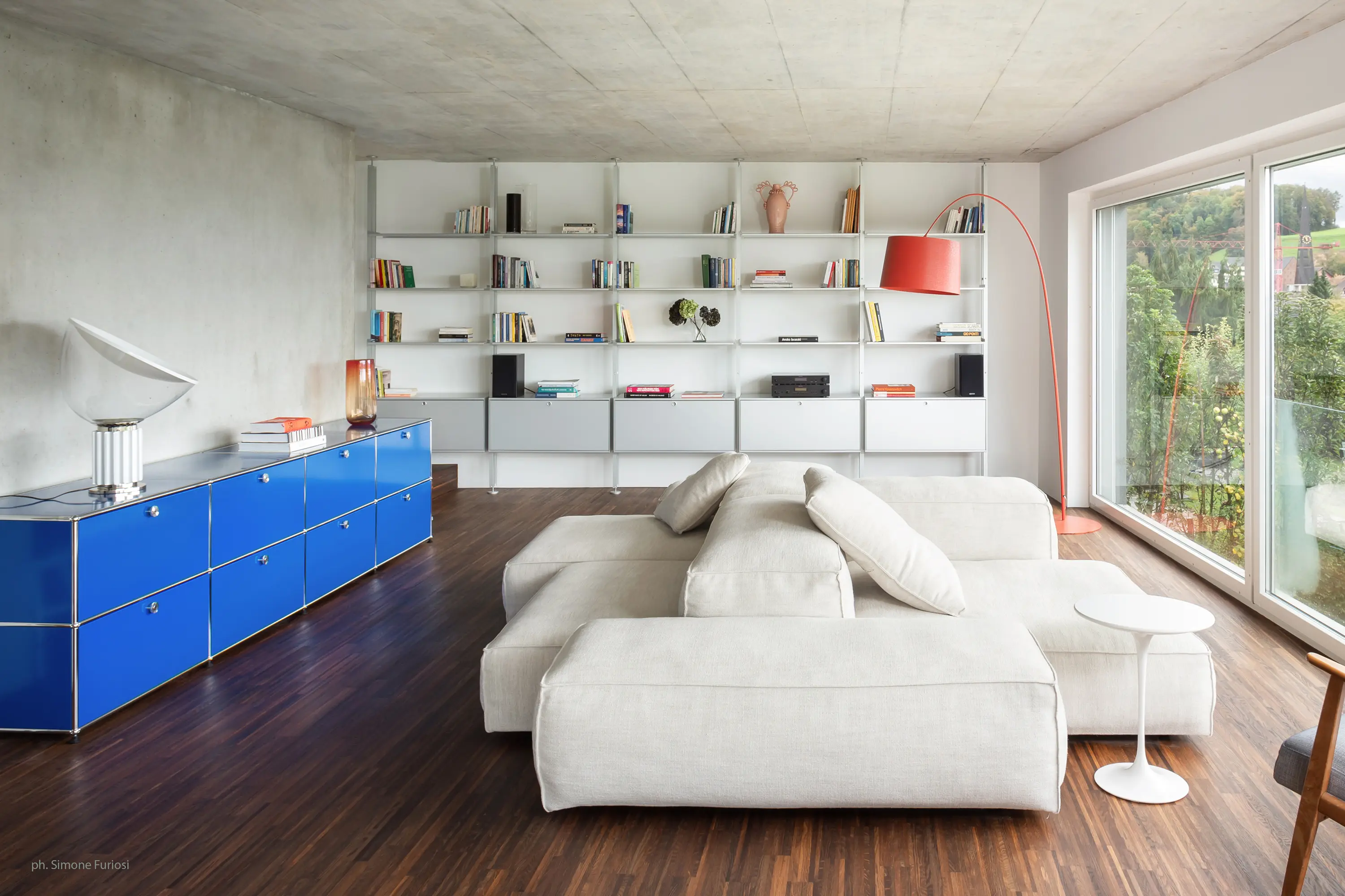 Kriptonite - K2 Bookshelf