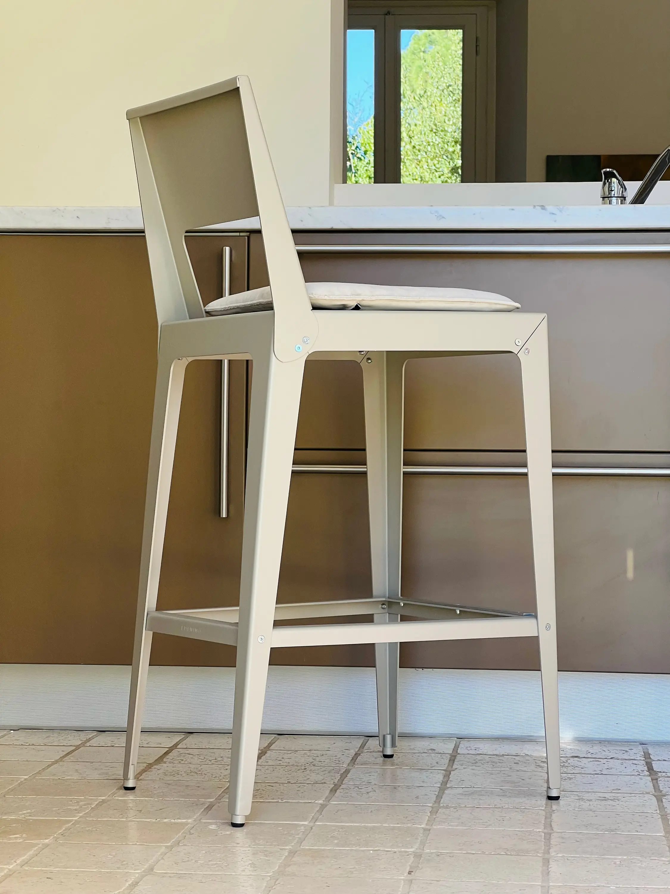 Eponimo - Alu stool