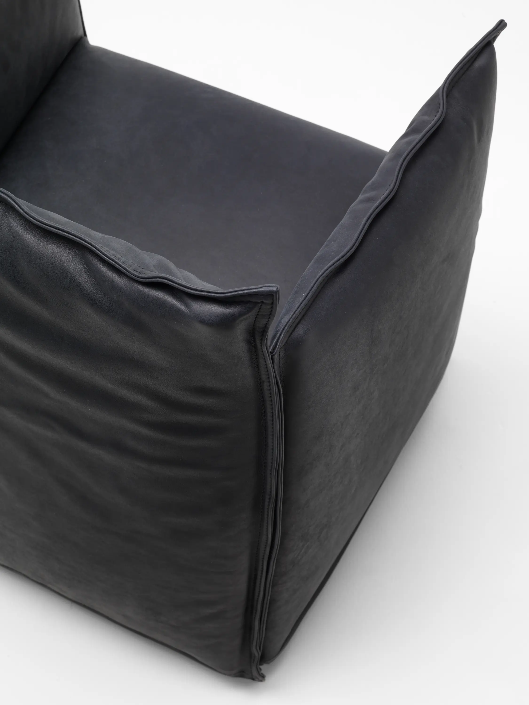 Eponimo - Medven small armchair