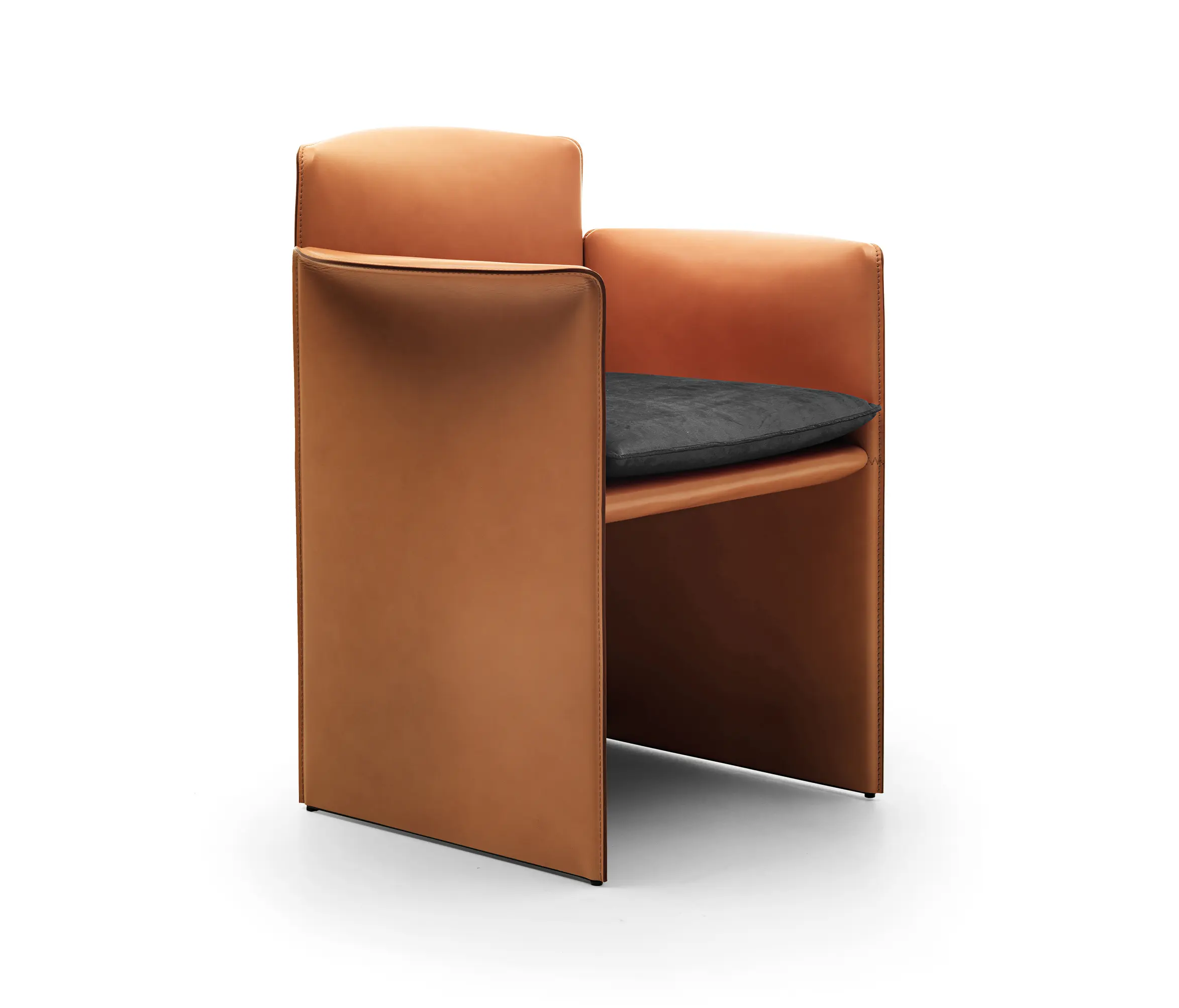 Eponimo - "O" small armchair