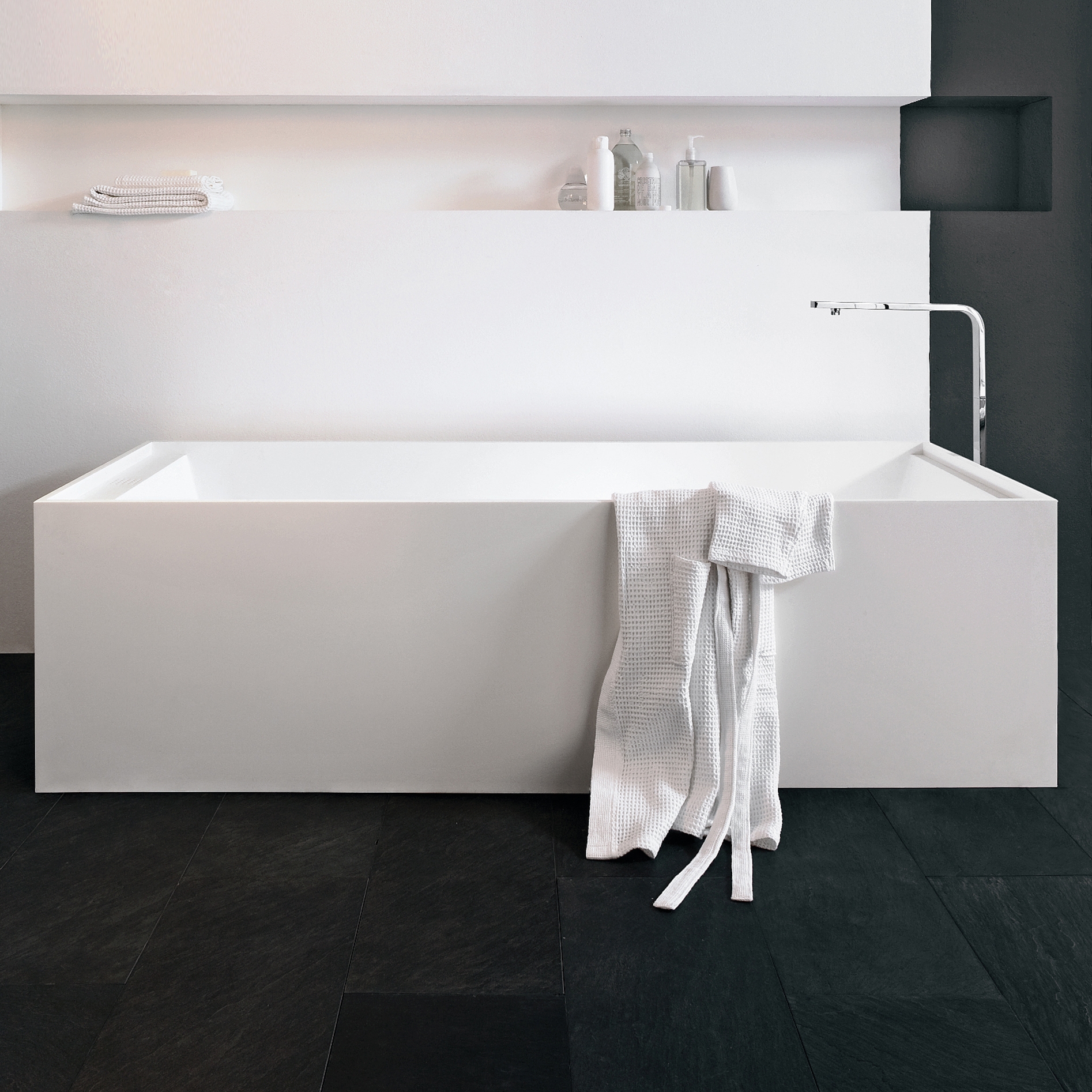 Mostra il prodotto Vasca in Corian del produttore Arlex Italia
