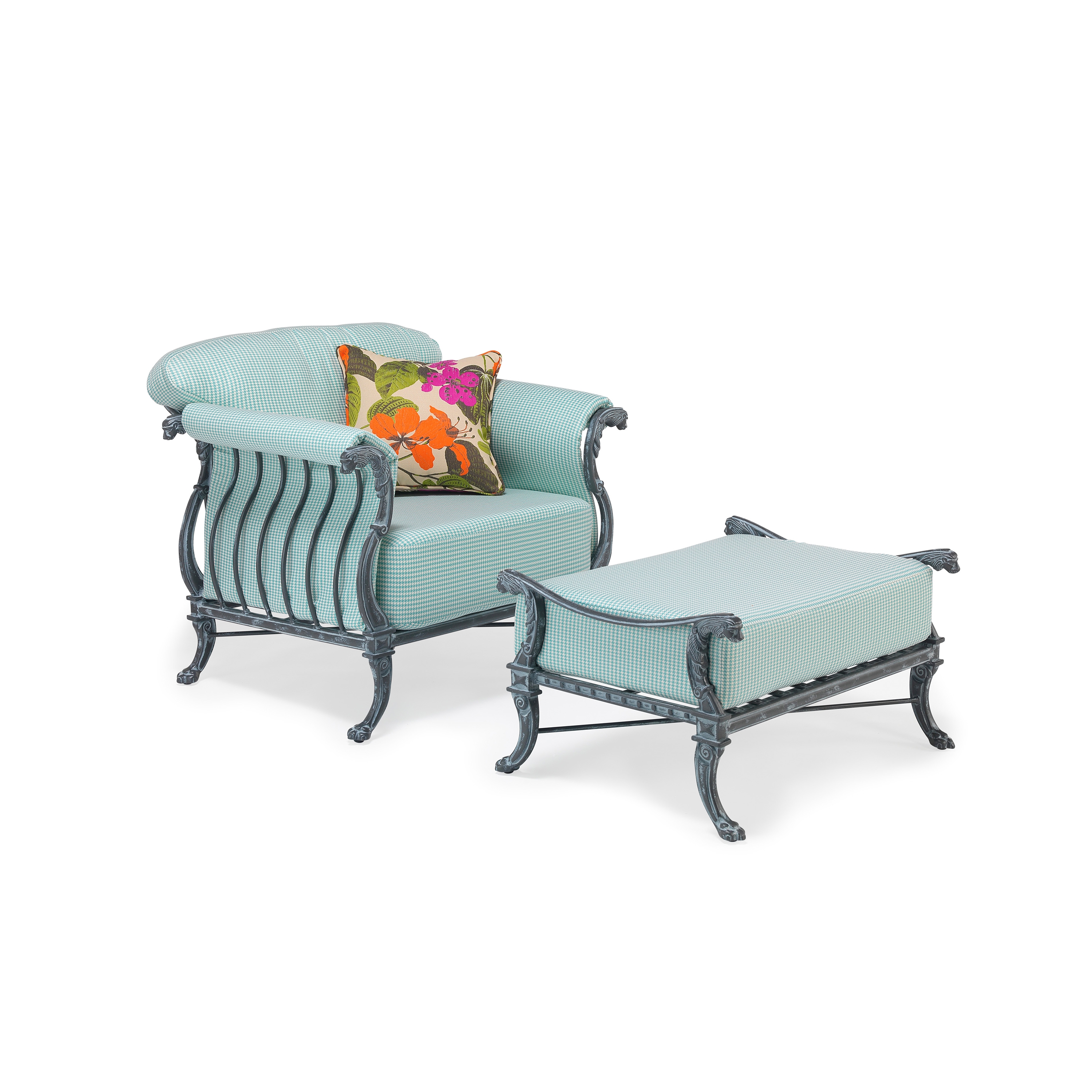 Mostra il prodotto Luxor Lounge Chair & Ottoman del produttore Oxley’s Furniture