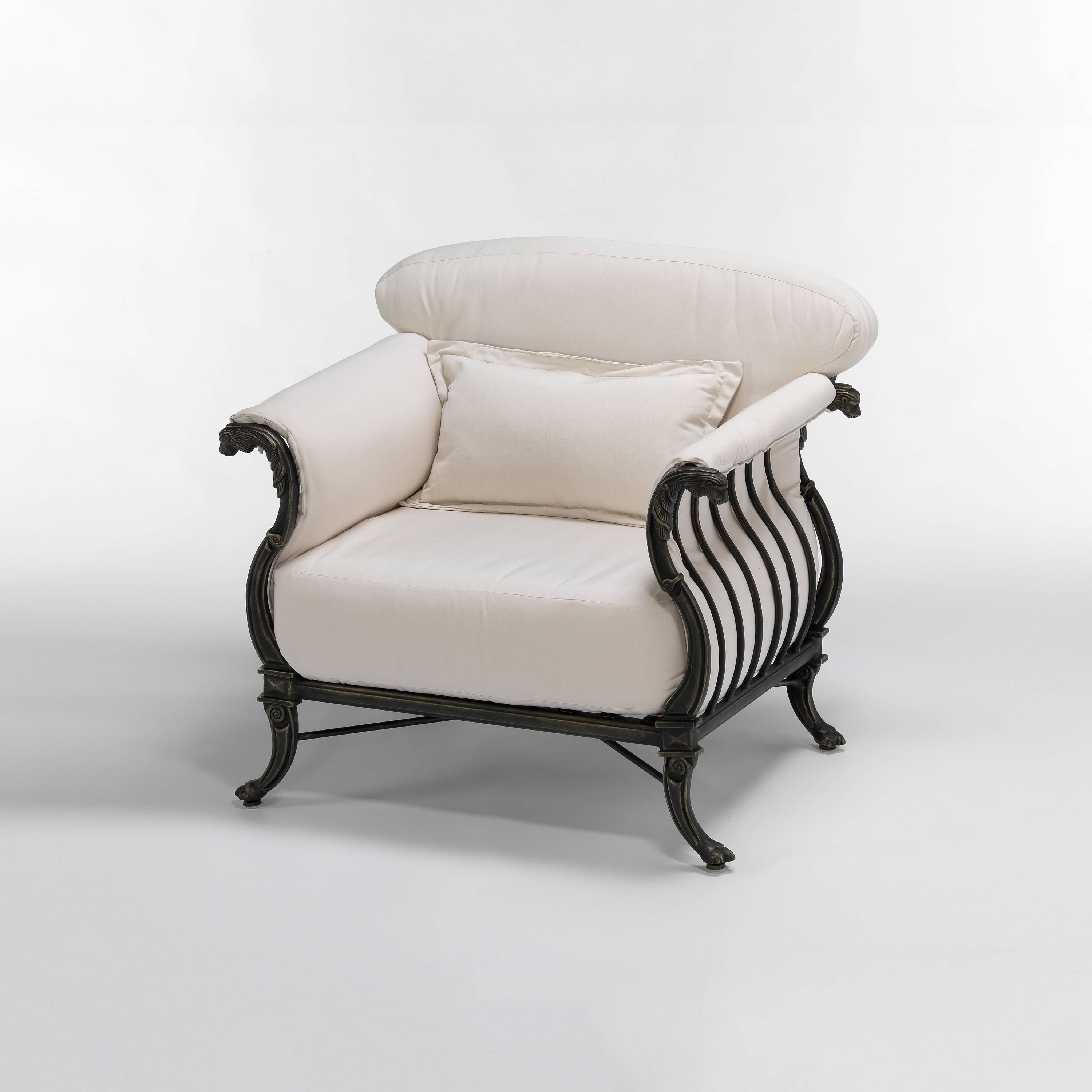 Luxor Lounge Chair