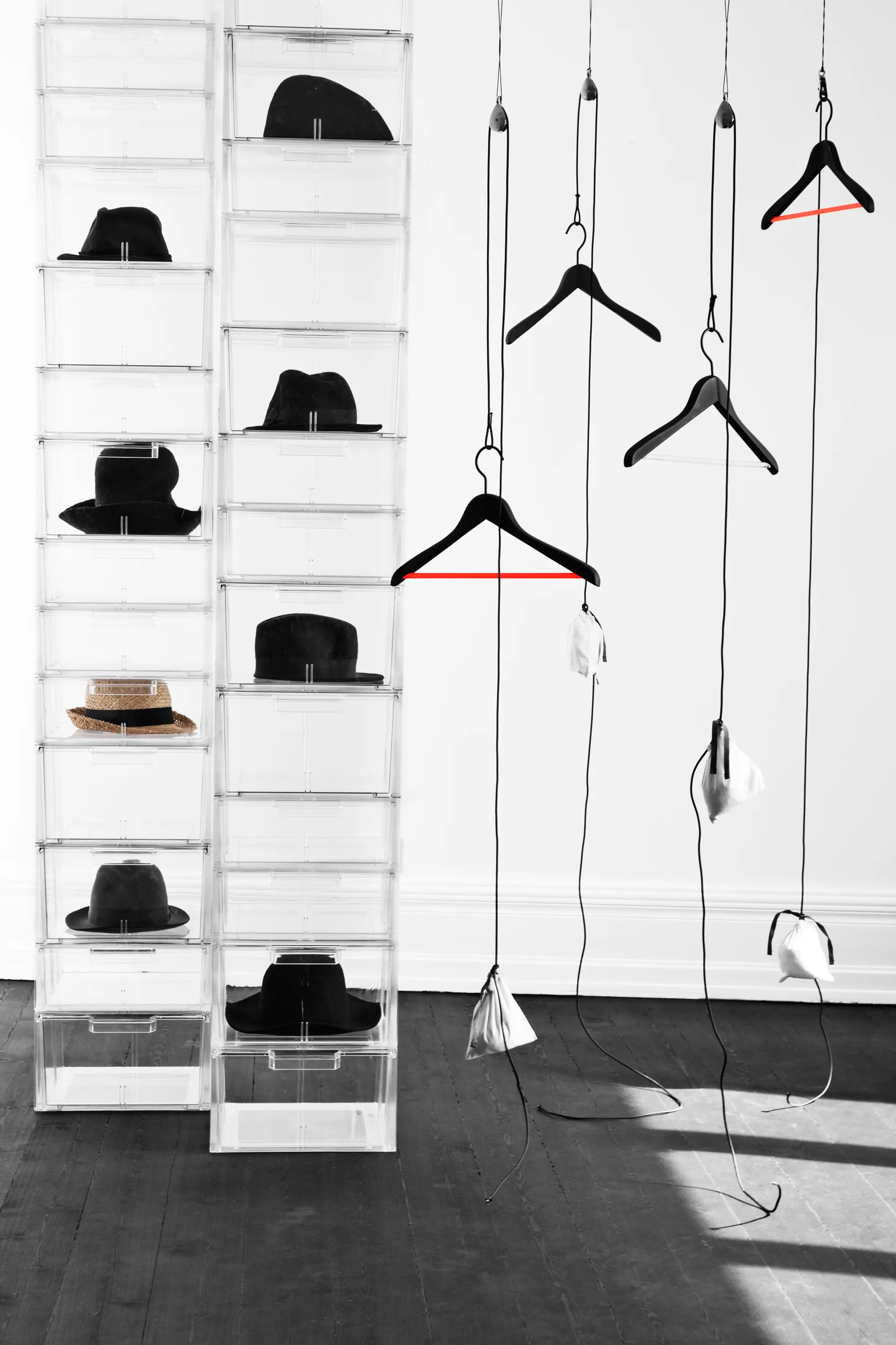 nomess copenhagen - Soft hanger with acrylic bar