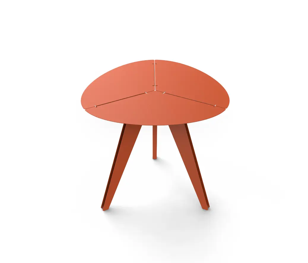 Matière Grise - Loo triangular table