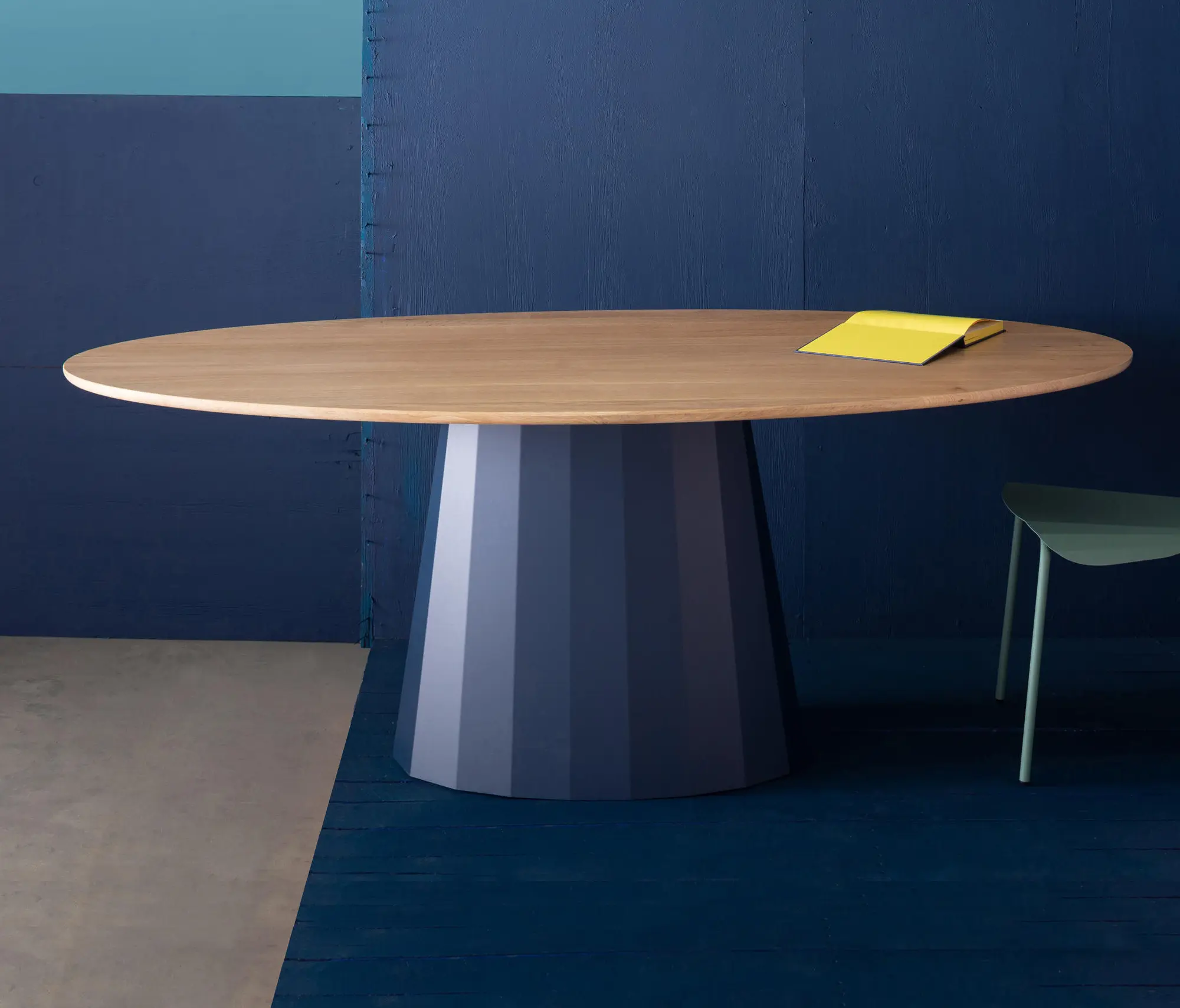 Matière Grise - Ankara table de repas ovale