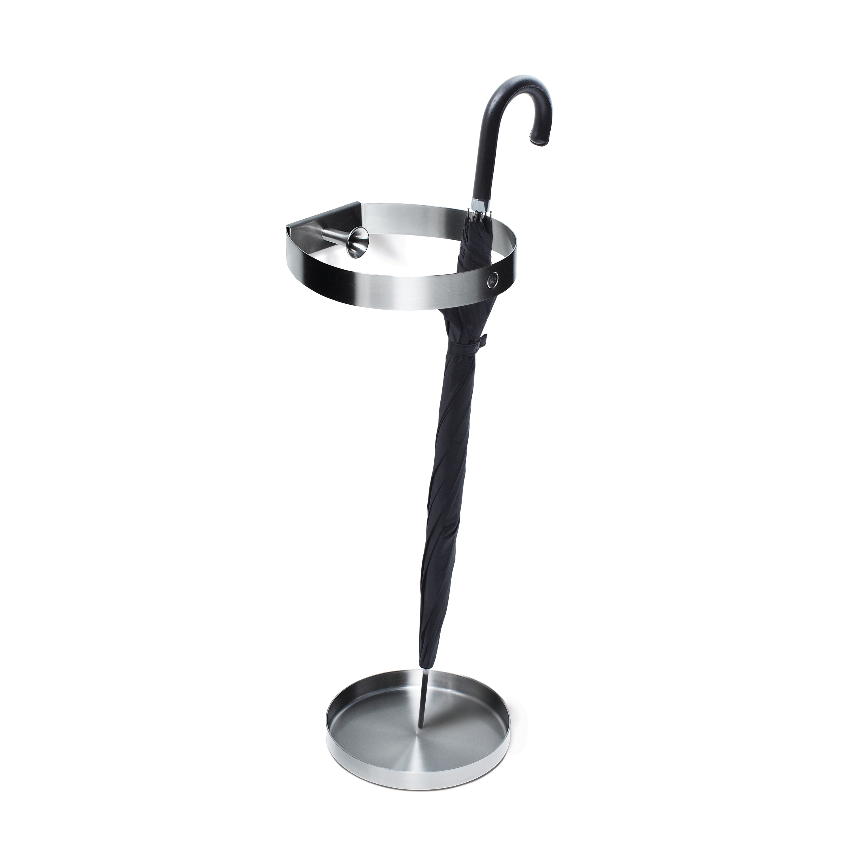 FREE STANDING