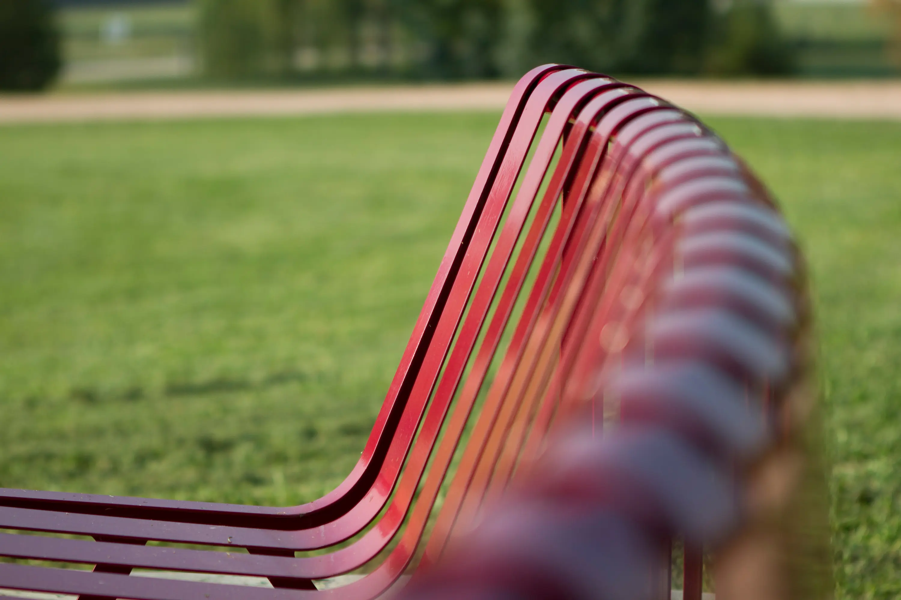 Urbo - Cutout bench