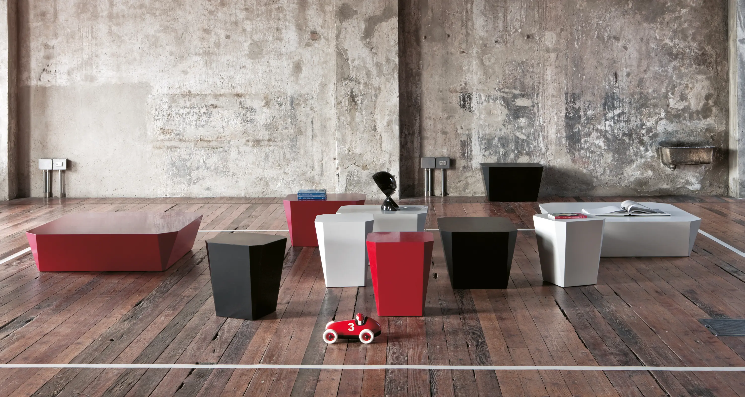 Emmegi - Low Table