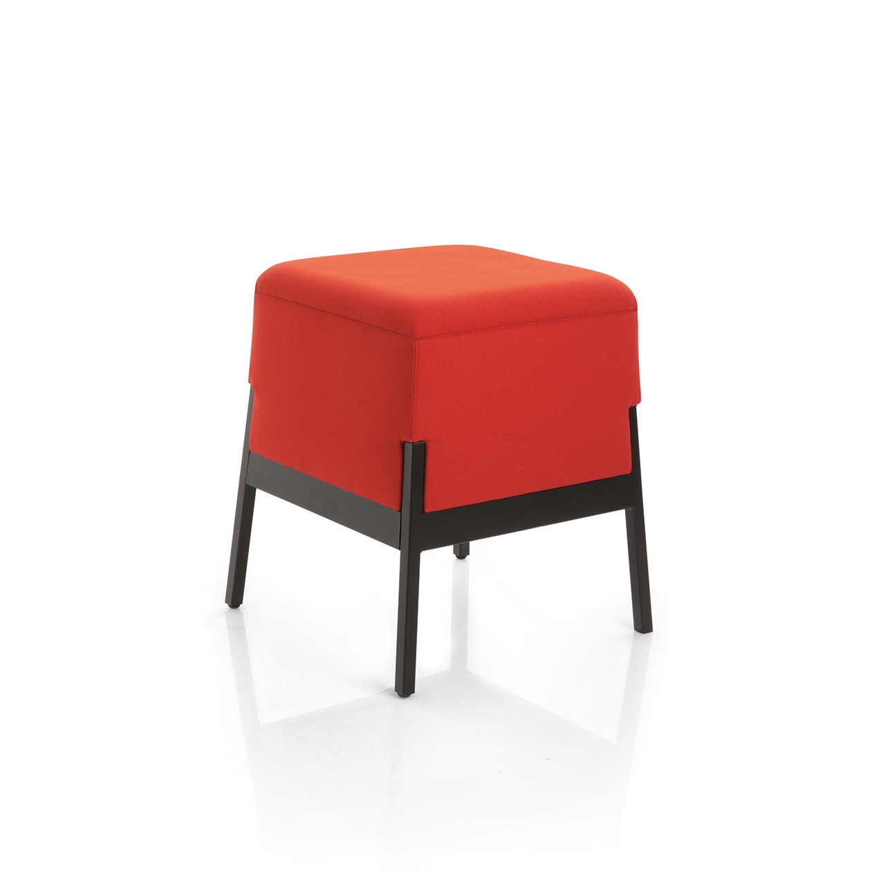 Vertoon produk Stand By Pouf van vervaardiger Emmegi