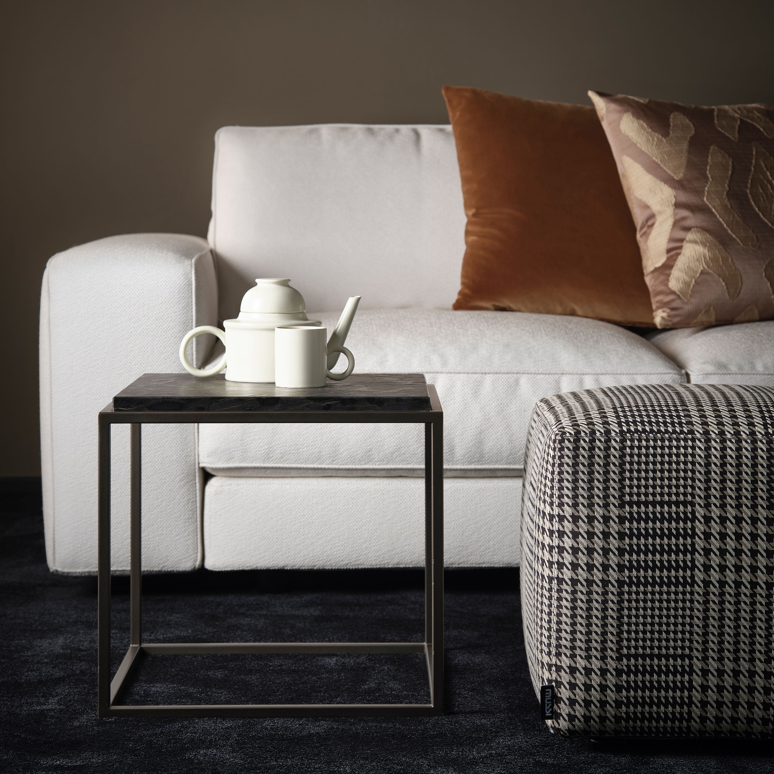 POUF COFFEE TABLE