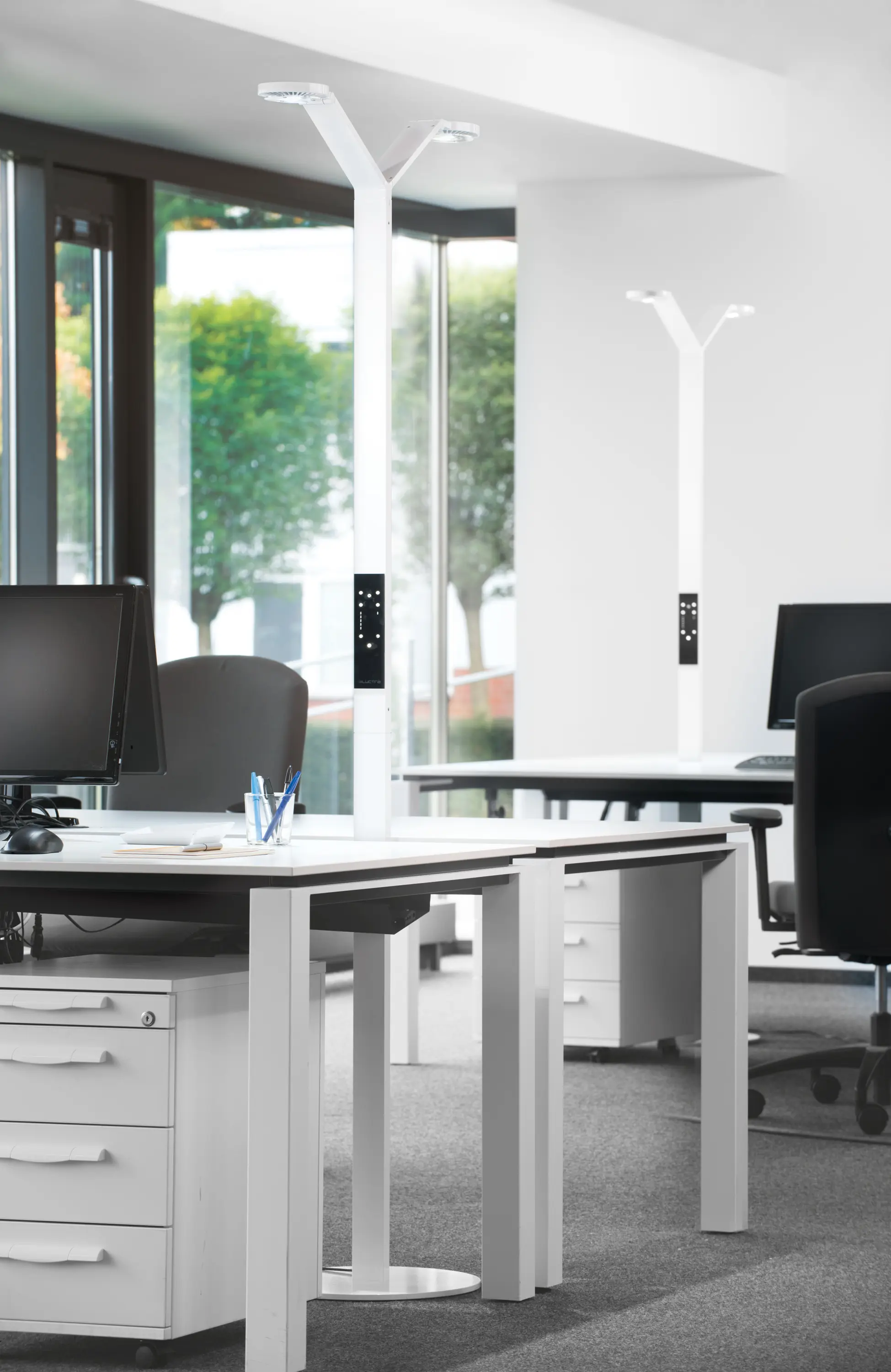 LUCTRA - FLOOR TWIN LINEAR aluminium