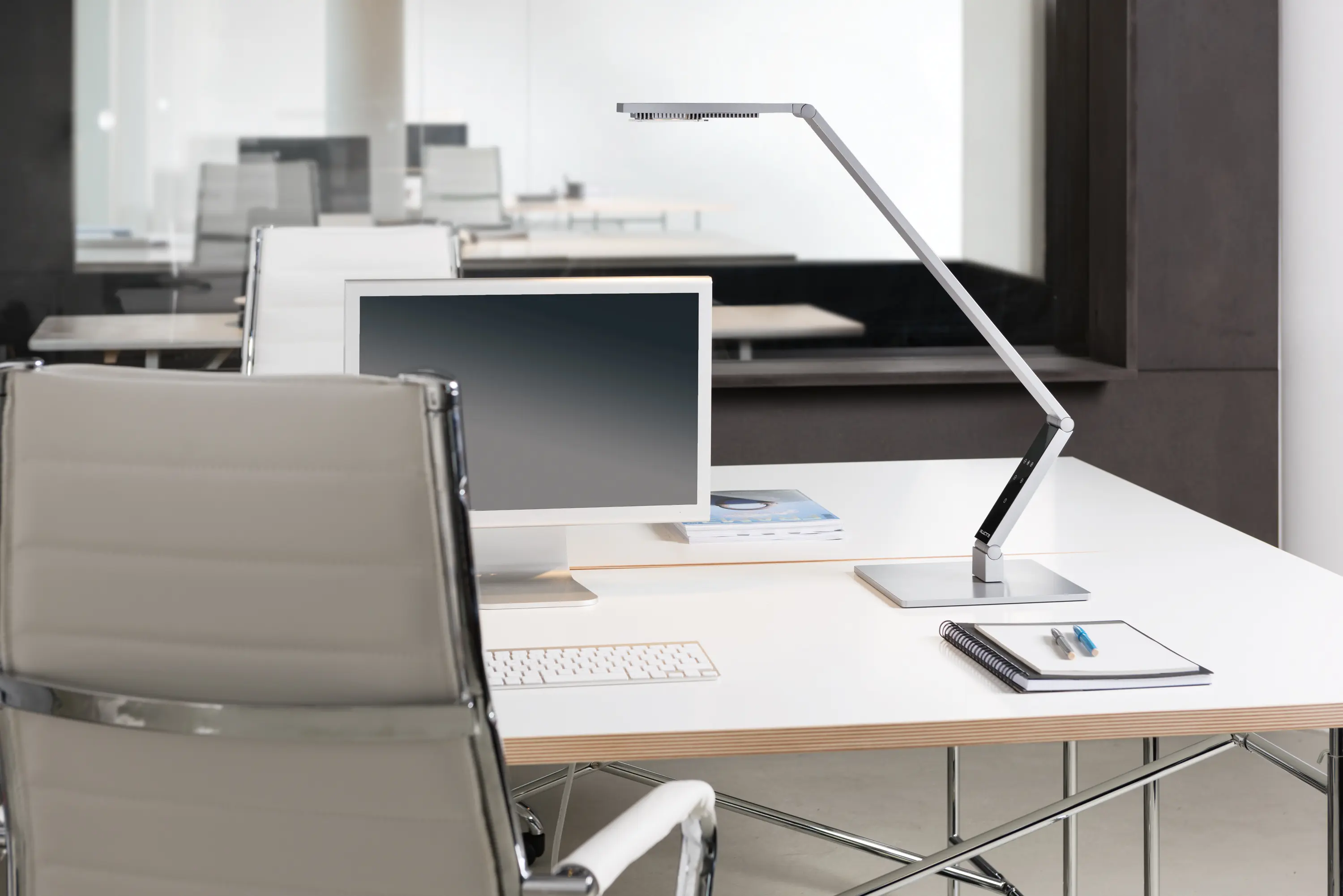 LUCTRA - TABLE LINEAR aluminium