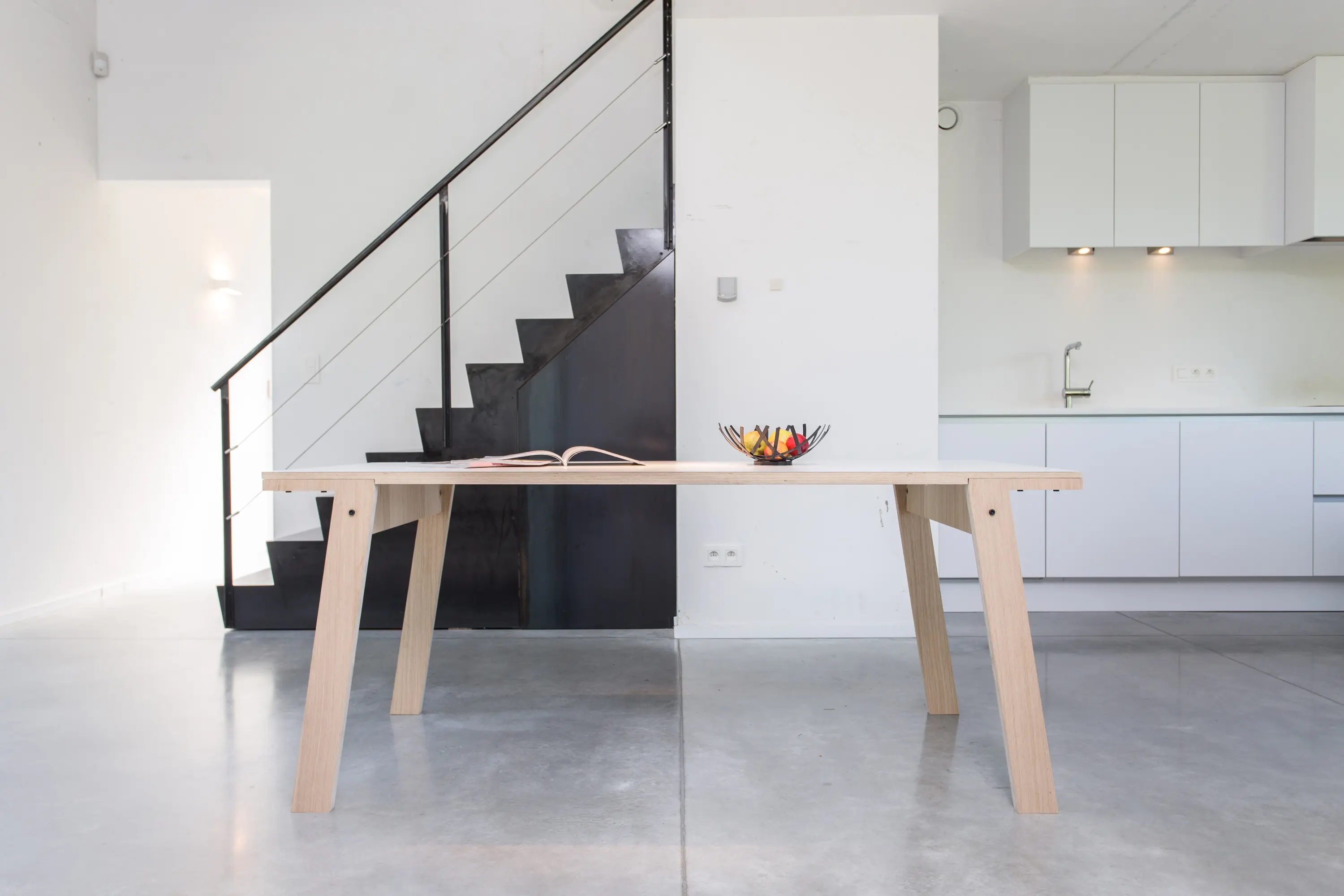 rform - Flat Table