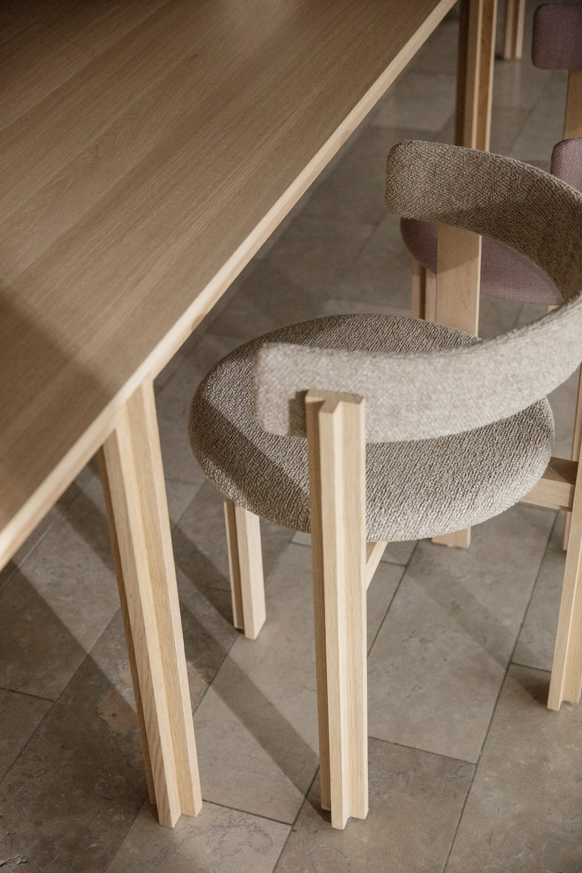 Karakter - Principal dining table