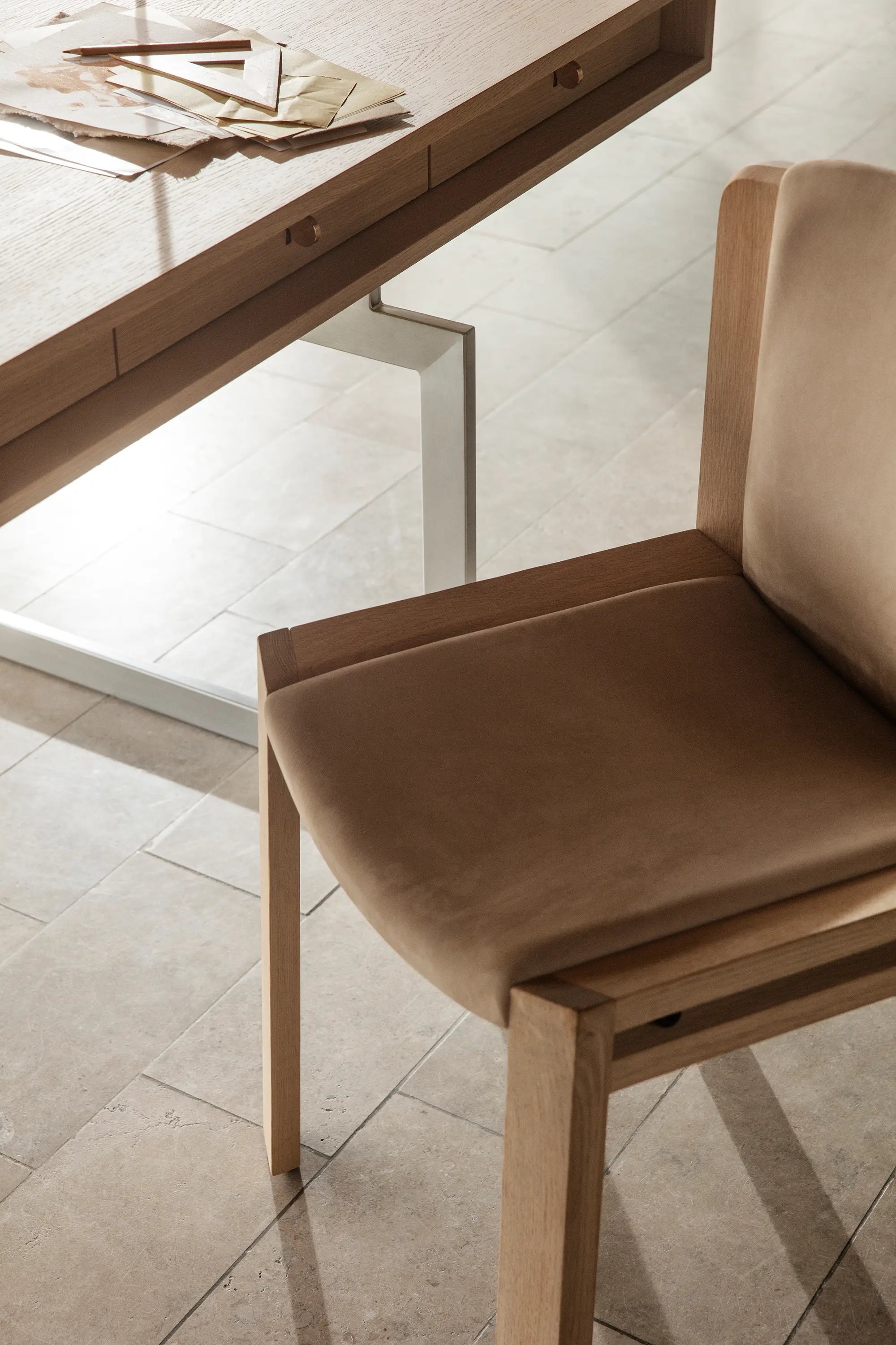 Karakter - Chair 300