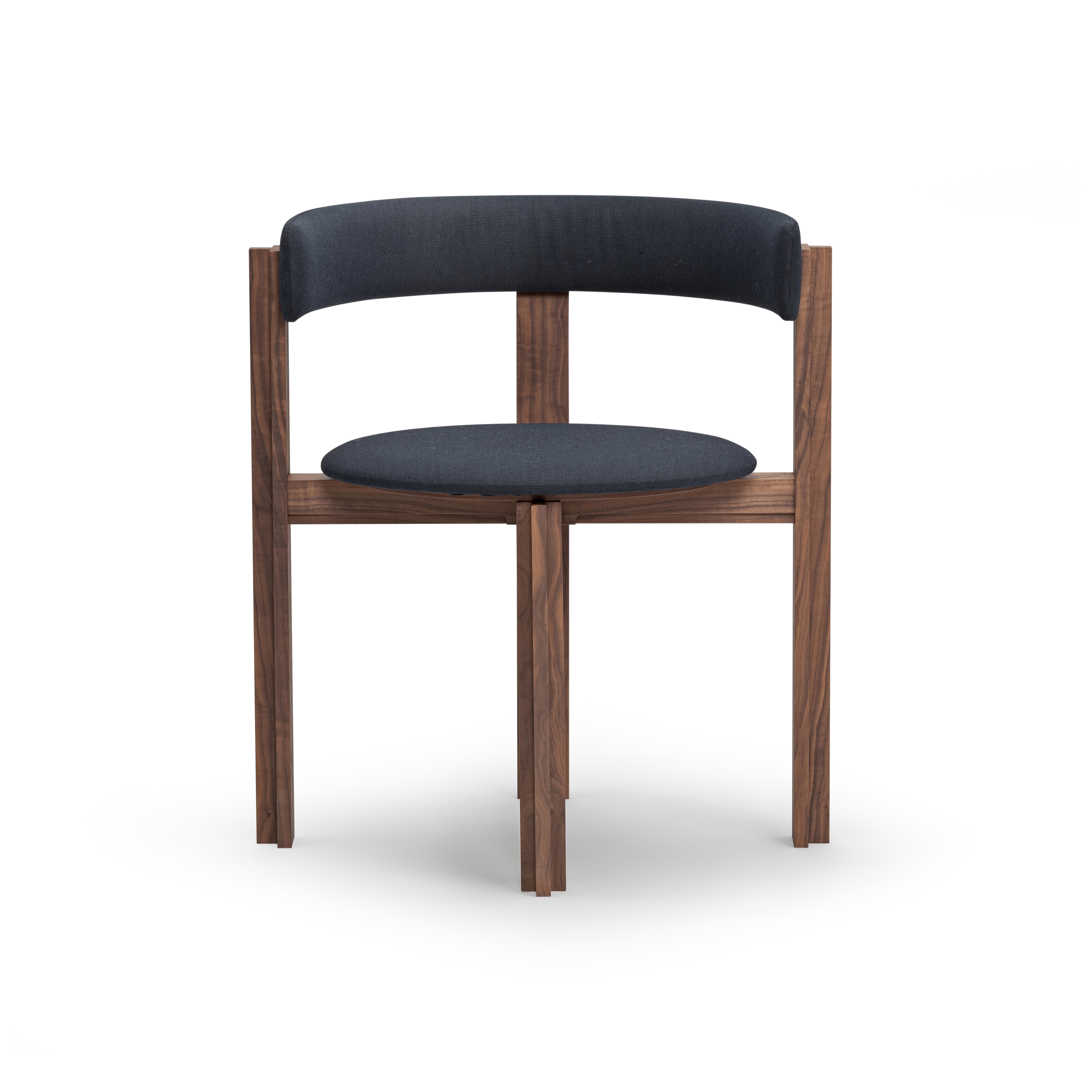 Mostra il prodotto Principal dining chair del produttore Karakter