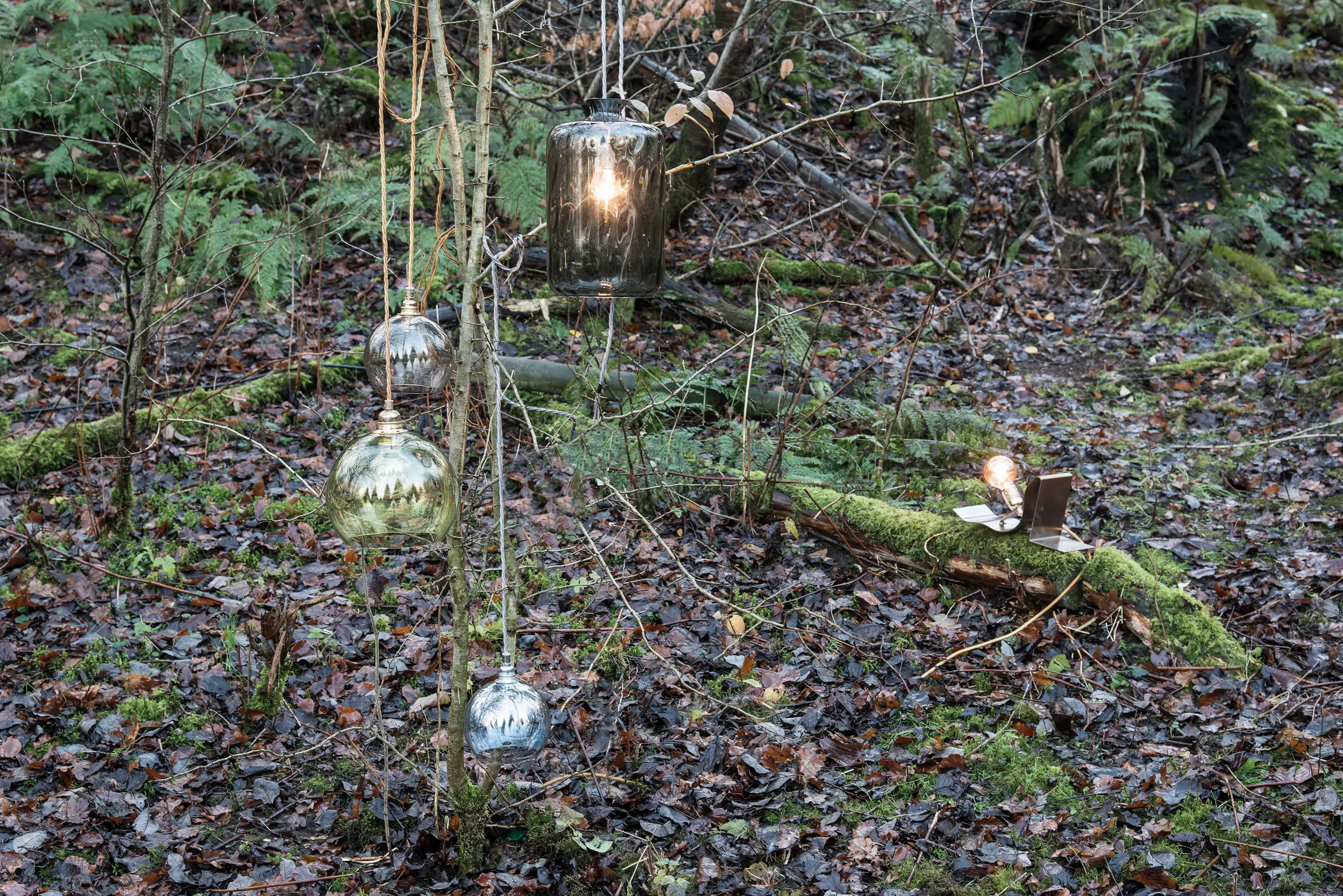 EBB & FLOW - Lean on Me Table Lamp