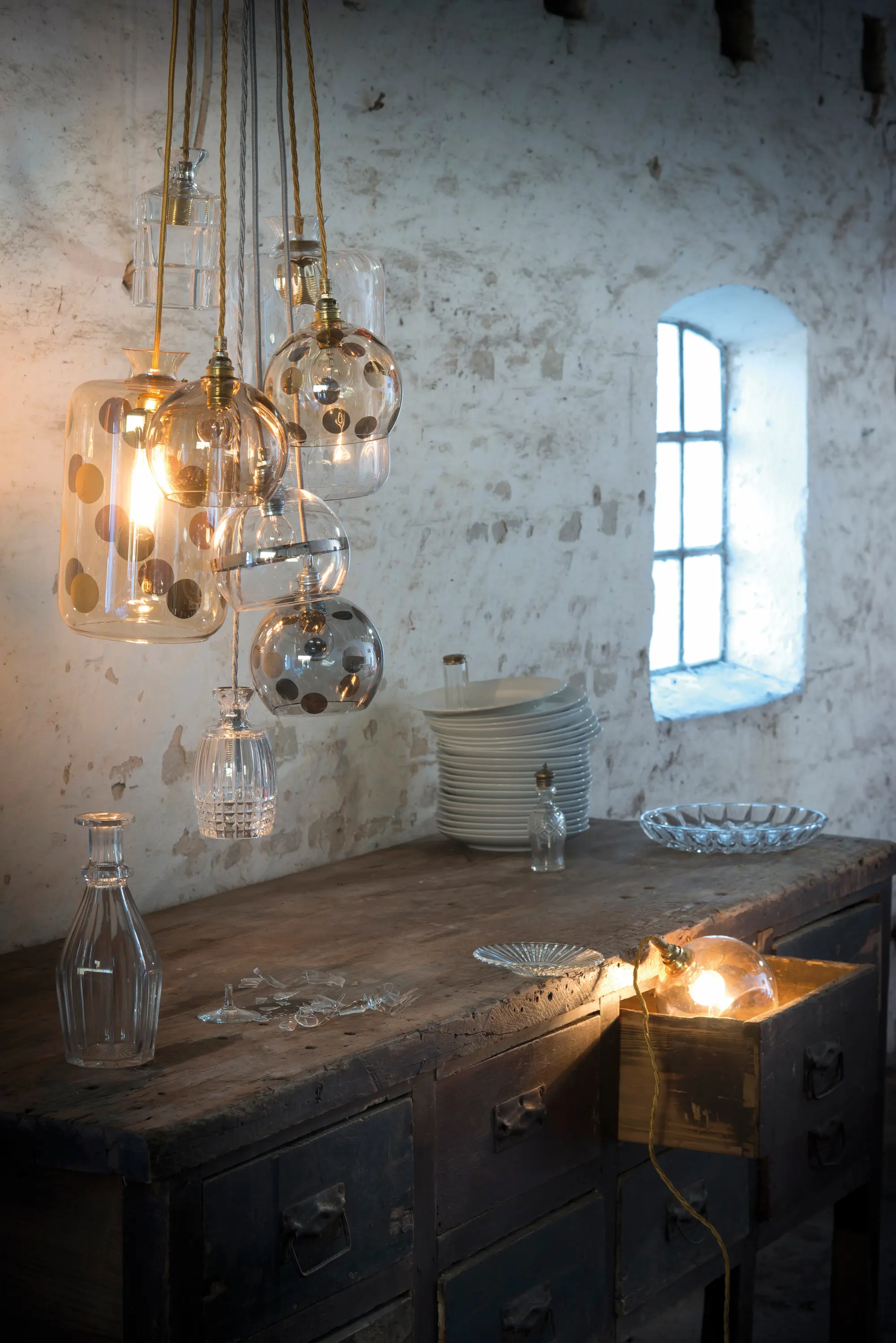 EBB & FLOW - Pillar Lamp Dots