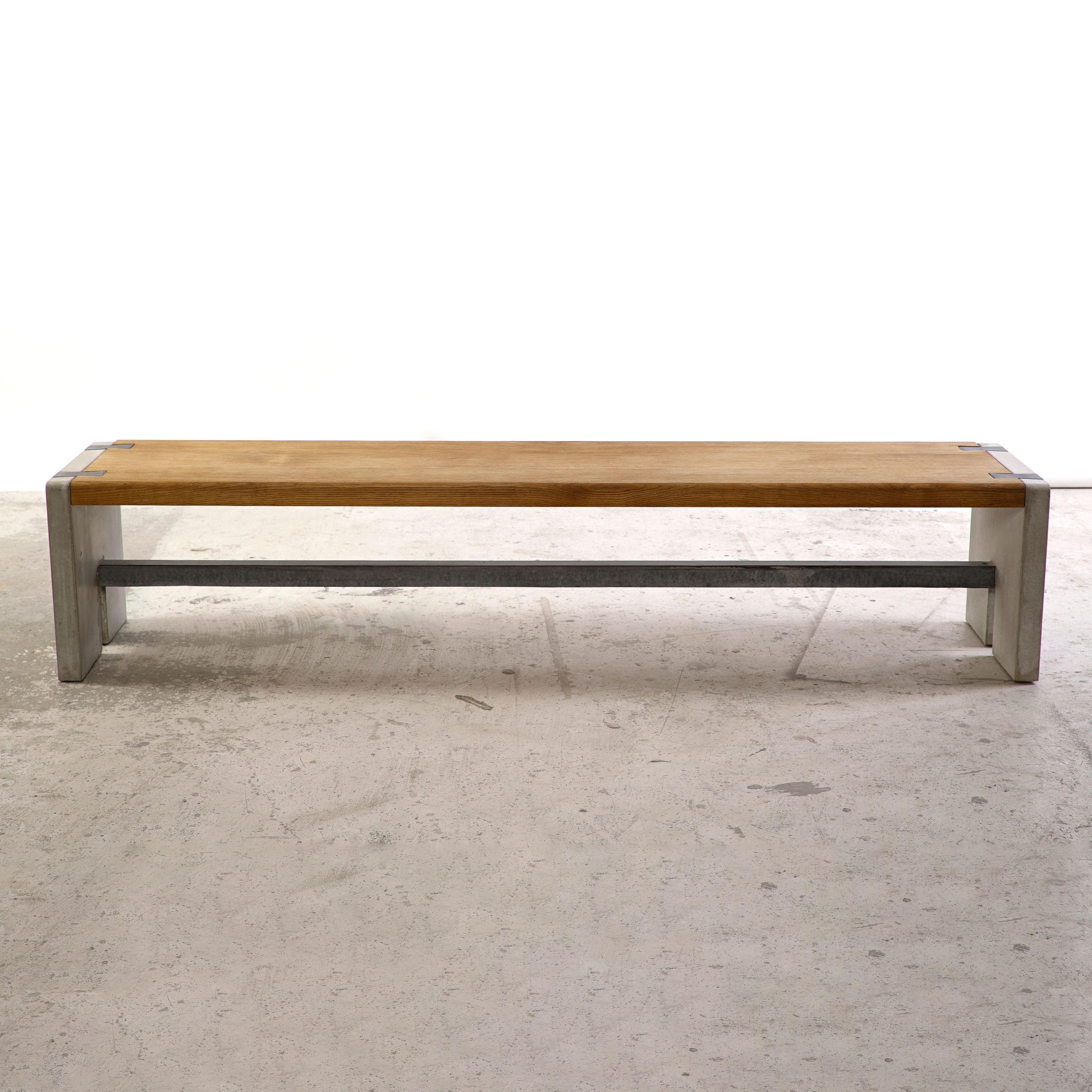 Produkt dade BENCH Beton Bank des Herstellers Dade Design AG concrete works Beton anzeigen