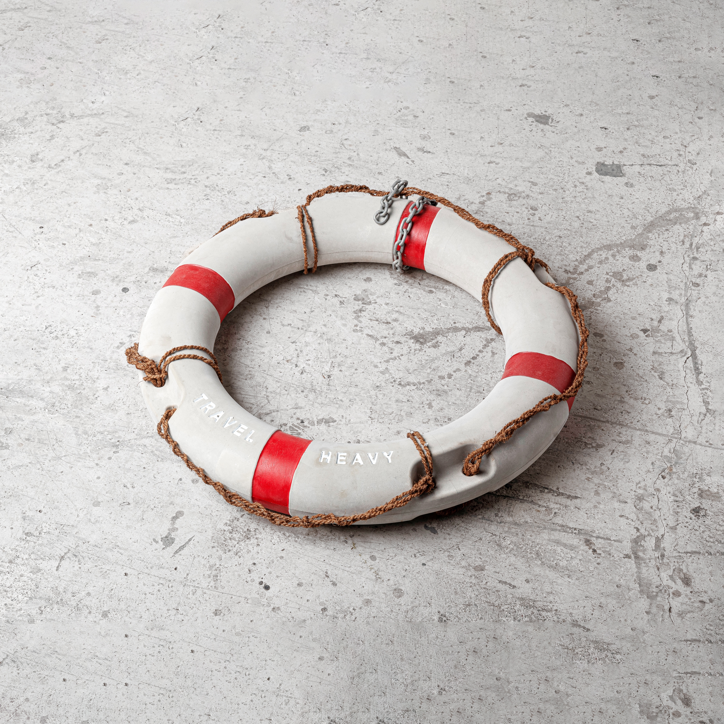 Produkt dade Travel HEAVY Schwimmreif des Herstellers Dade Design AG concrete works Beton anzeigen