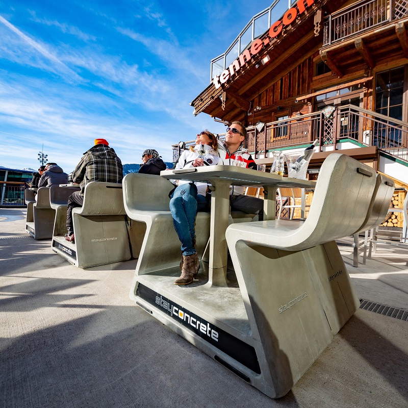 Mostra il prodotto dade BENCH | dade 2FOR - HEATED BENCHES by Stayconcrete del produttore Dade Design AG concrete works Beton