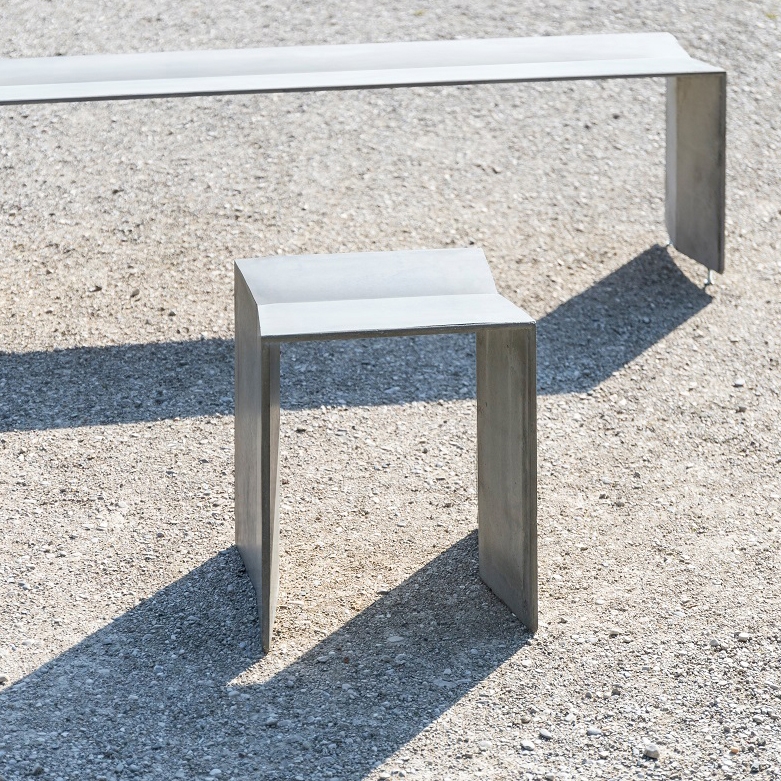 Produkt dade ONO | dade ONO Beton Hocker des Herstellers Dade Design AG concrete works Beton anzeigen