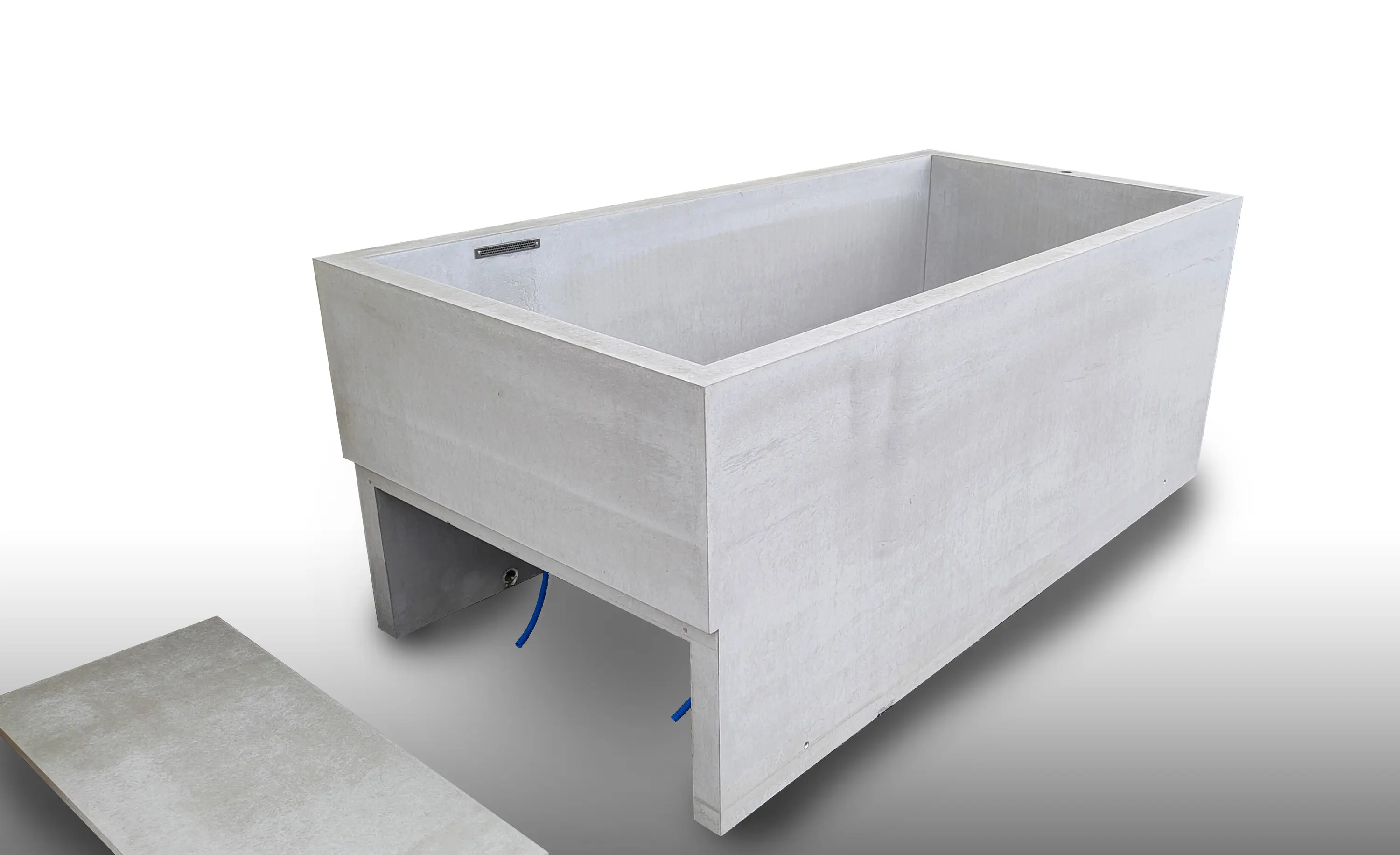 Dade Design AG concrete works Beton - Bathing fountain SUPREME 250/125/100