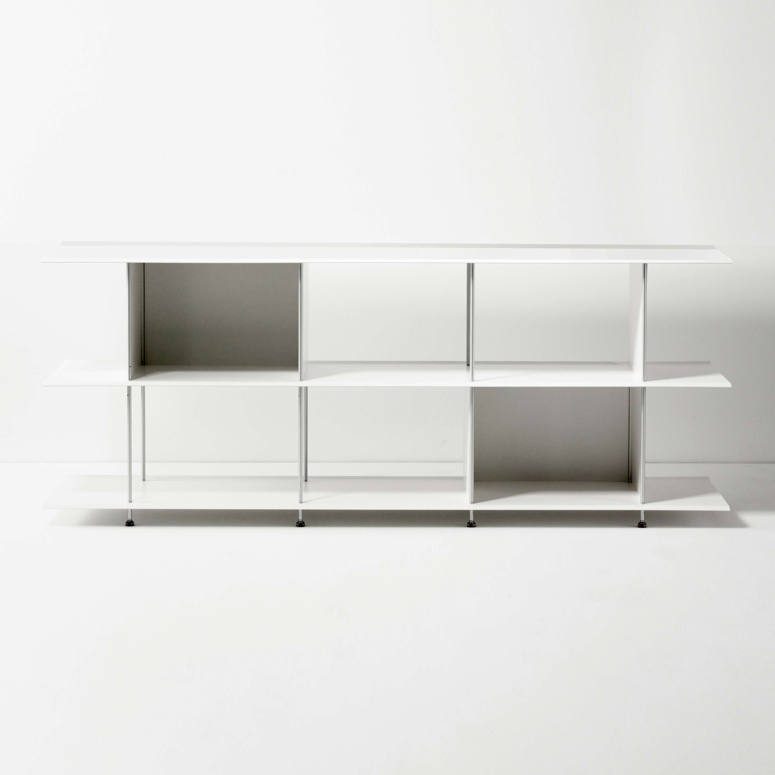 Mostra il prodotto Folio Lowboard/Medialowboard II del produttore OXIT design
