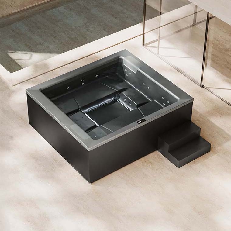 Helba 240 hot tub