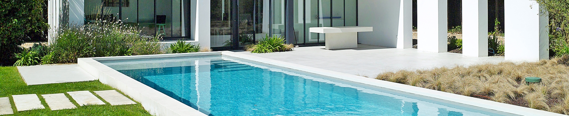 Descubrir el mundo del fabricante Piscines Carré Bleu