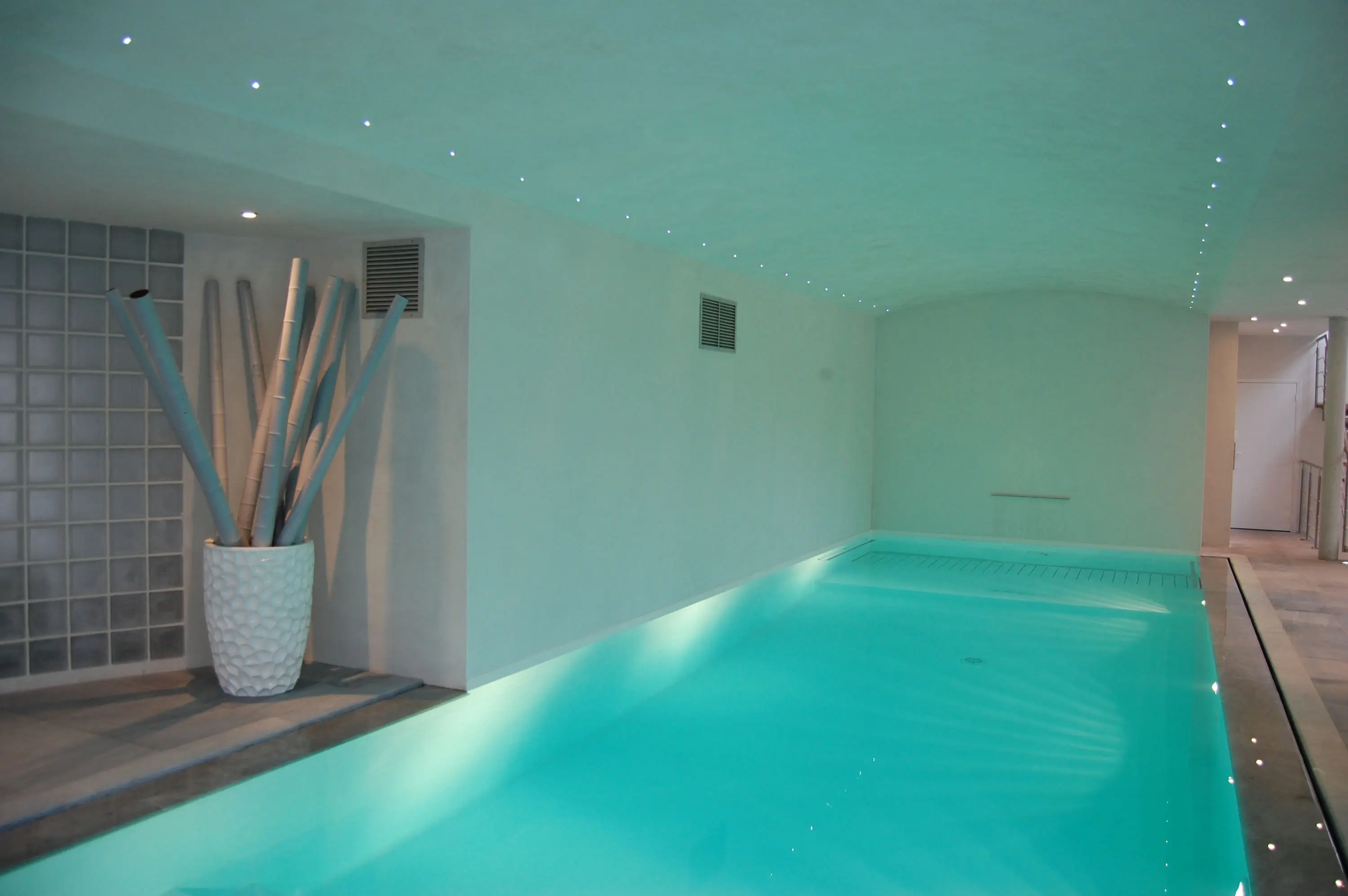 Piscines Carré Bleu - Interior pool