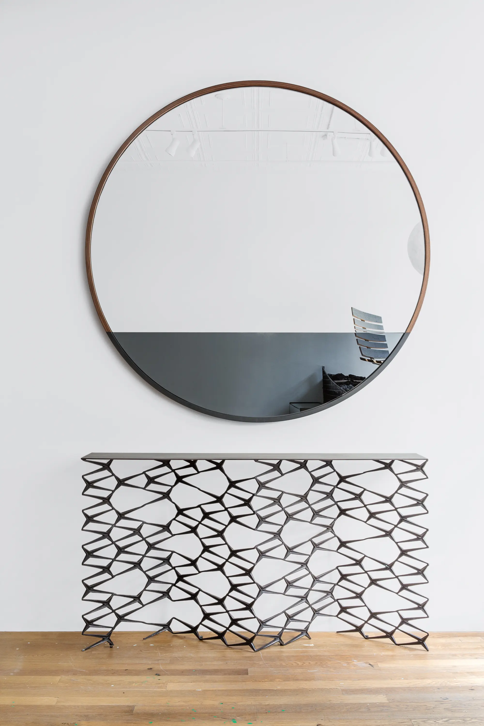 Uhuru Design - Waterline Mirror Round