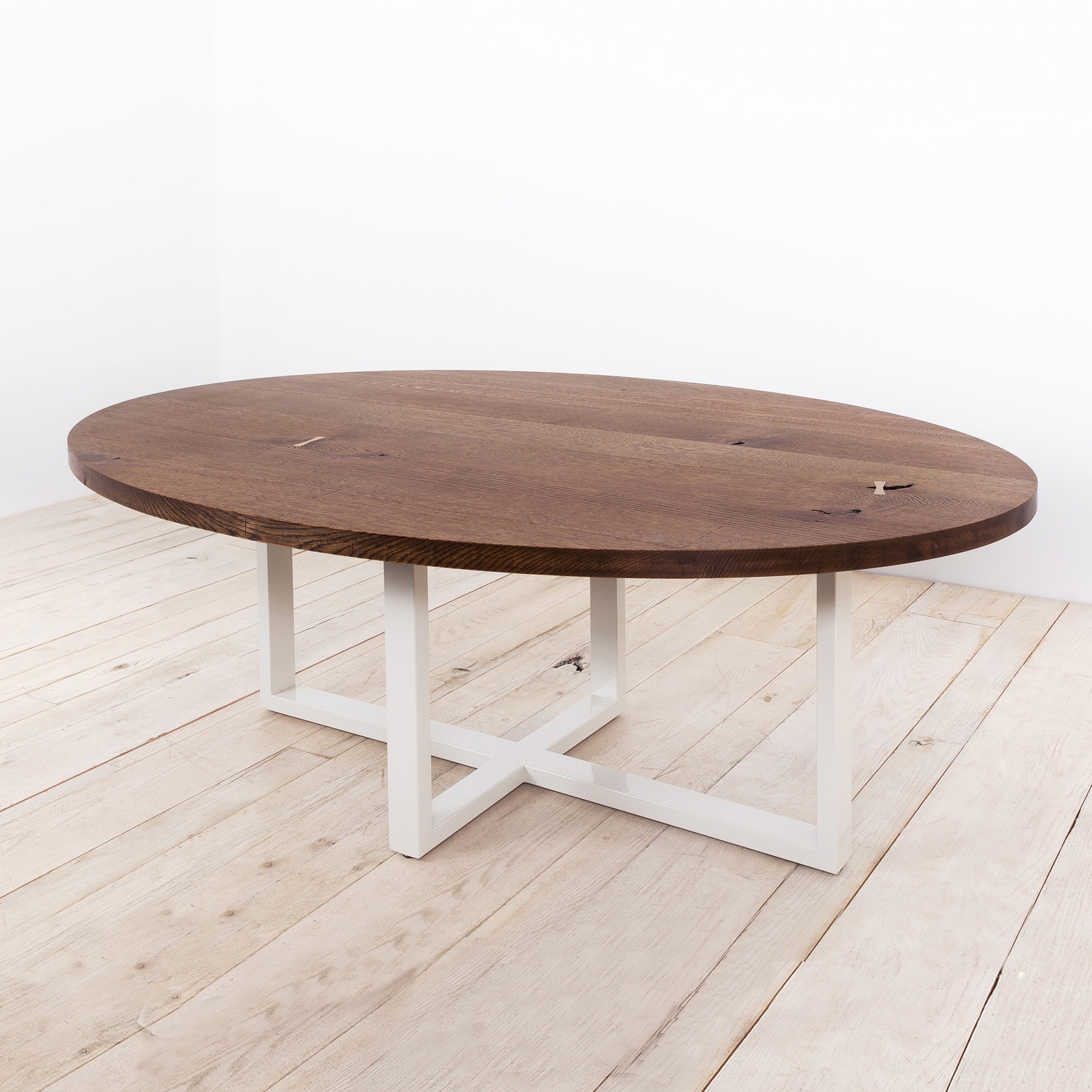 Produkt Bowen Table des Herstellers Uhuru Design anzeigen