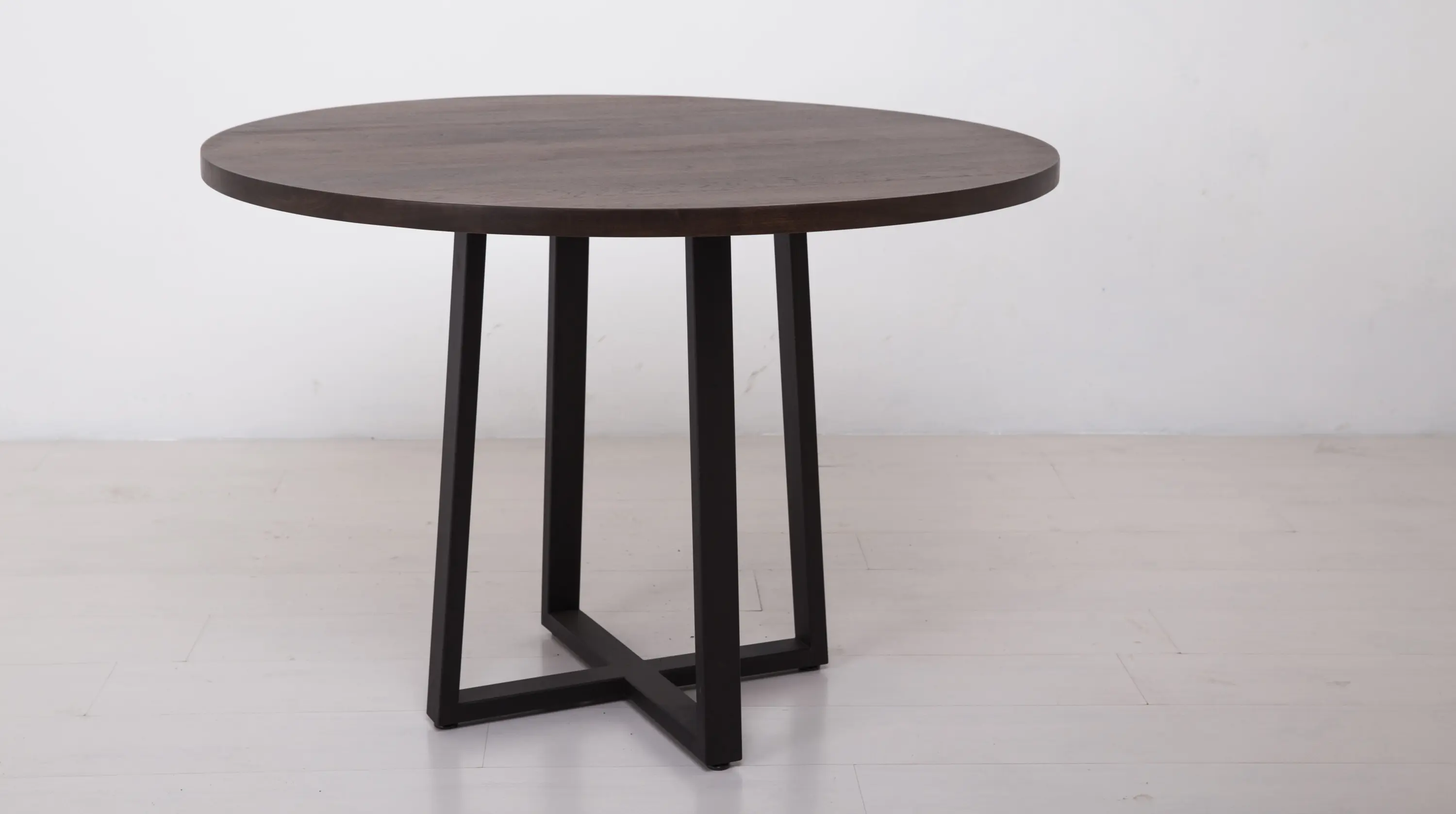 Uhuru Design - Essentials Round Dining Table