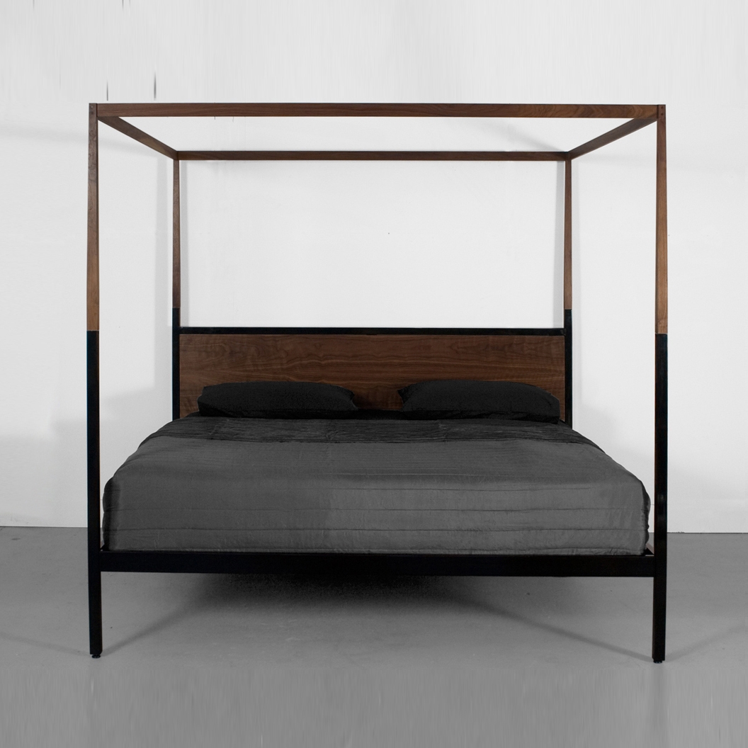 Mostra il prodotto Canopy Bed del produttore Uhuru Design